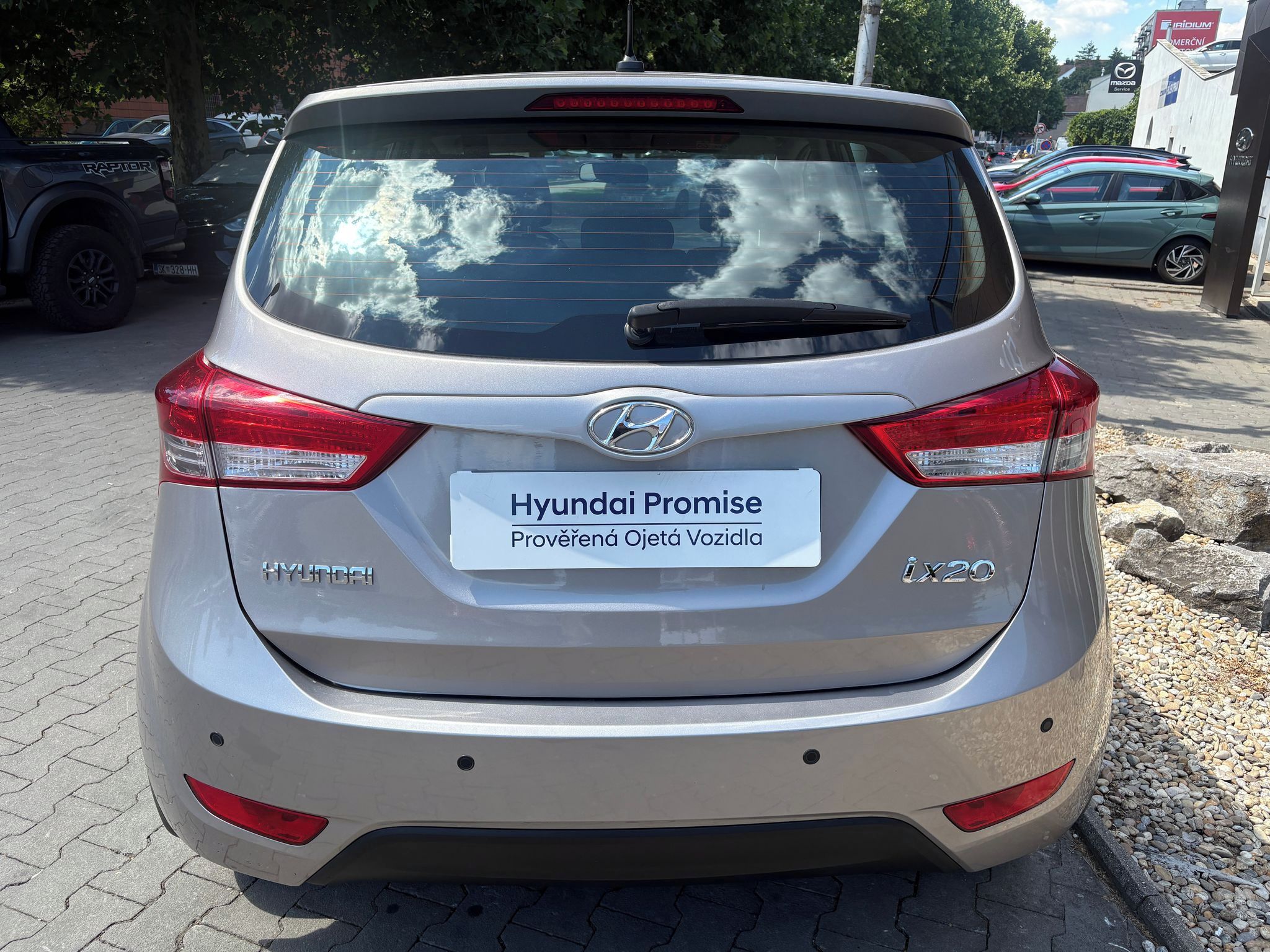 Hyundai ix20, Trikolor 1.6i 91kW - fotka 3