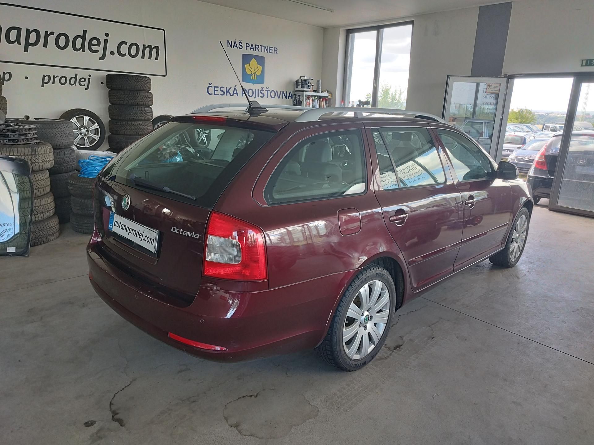Škoda Octavia, 1,6TDI,77KW,DSG,ALU,NAVI - fotka 6