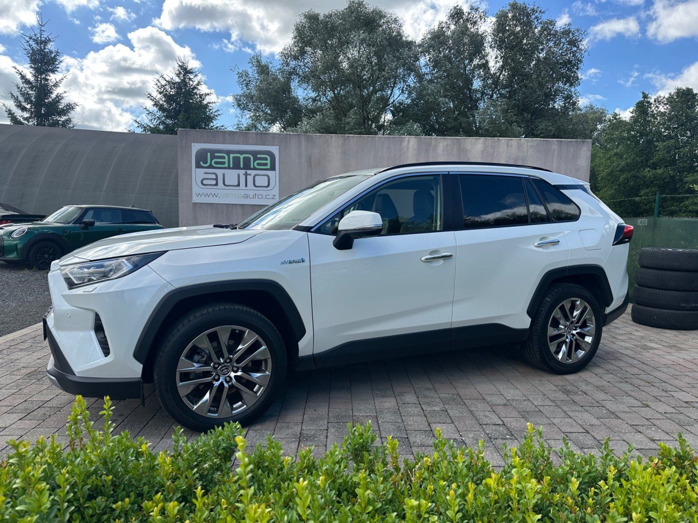 Toyota Rav4, 2.5 HEV 131kW Executive TAŽNÉ - fotka 4