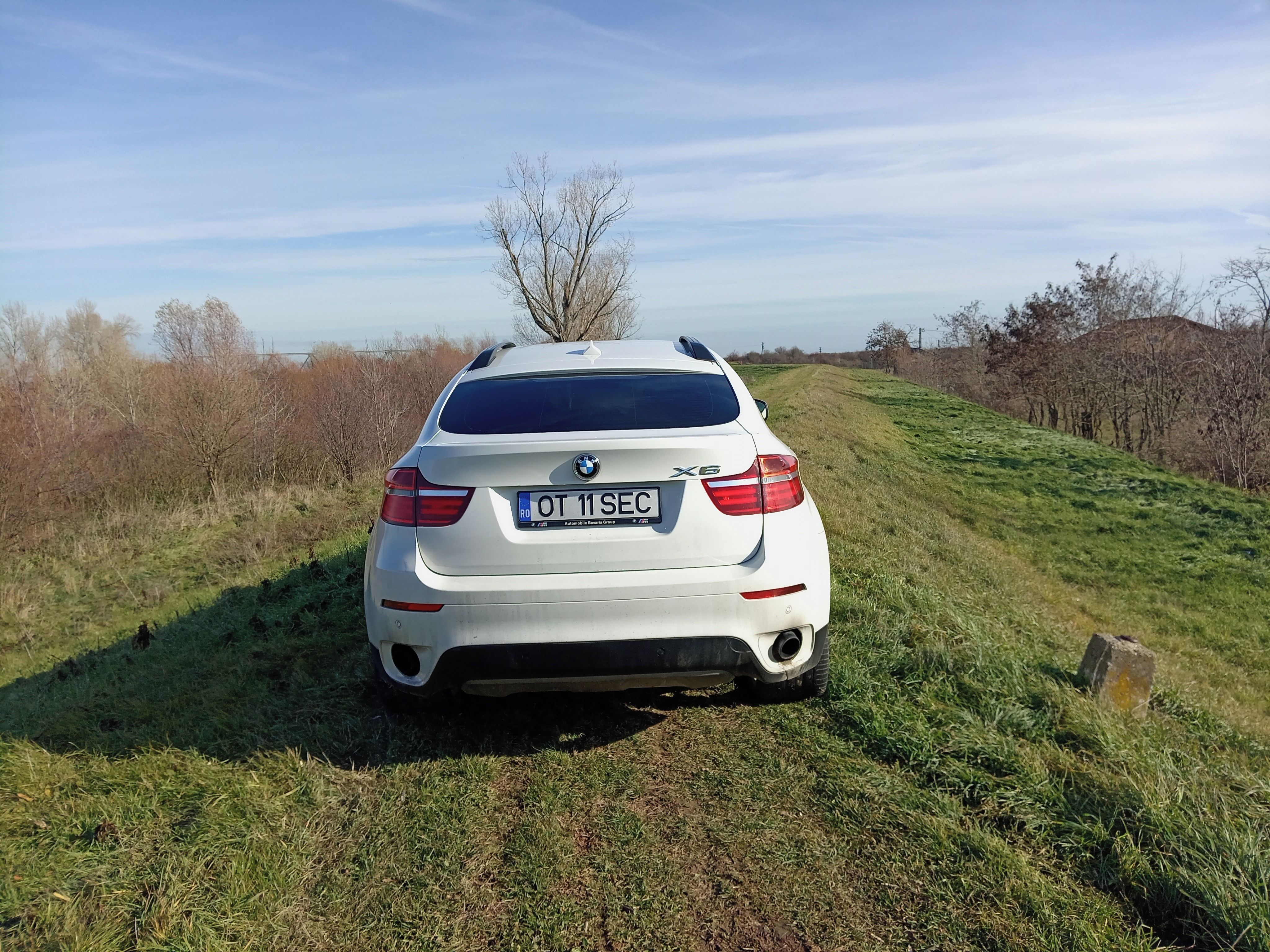 BMW X6 - fotka 6