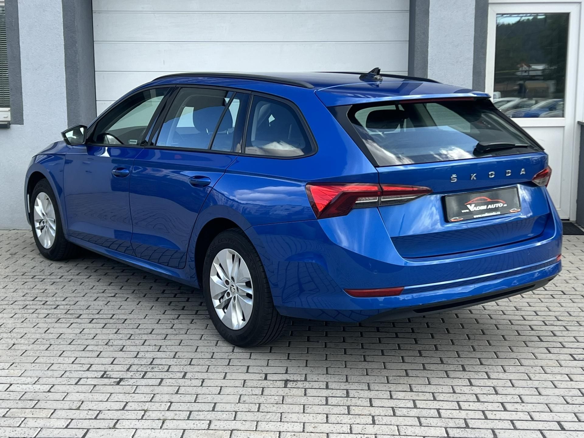 Škoda Octavia, 2.0TDI AMBITION 1.MAJITEL ČR - fotka 3