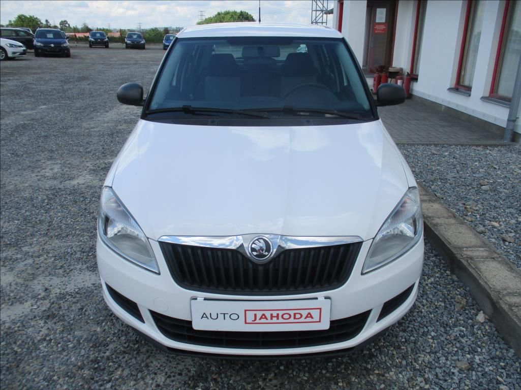 Škoda Fabia, 1,2 TSi, klimatizace,serviska, - fotka 2