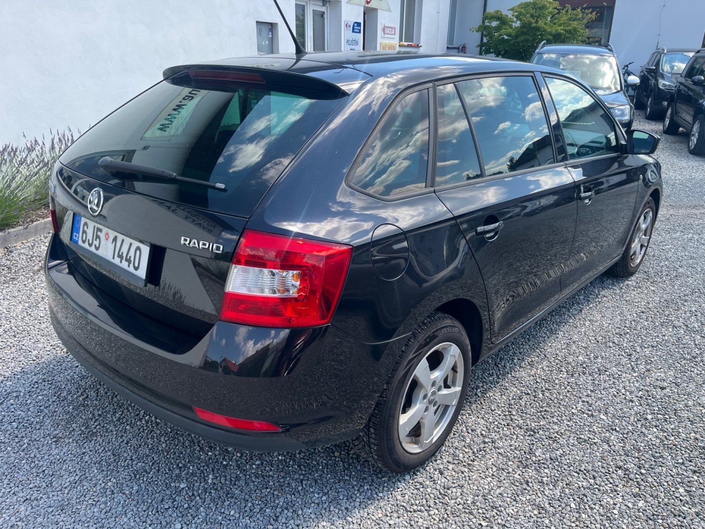Škoda Rapid, 1.6 TDi Velmi pěkný - fotka 2