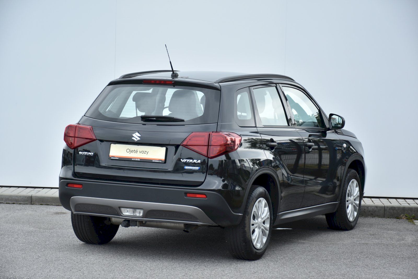 Suzuki Vitara, 1.4i BoosterJet 95kw - fotka 2