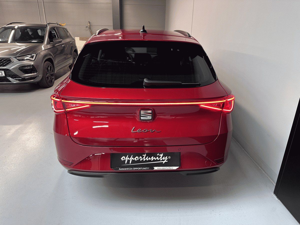 Seat Leon, SP Style 1.5 TSI 115k *TAŽNÉ* - fotka 4