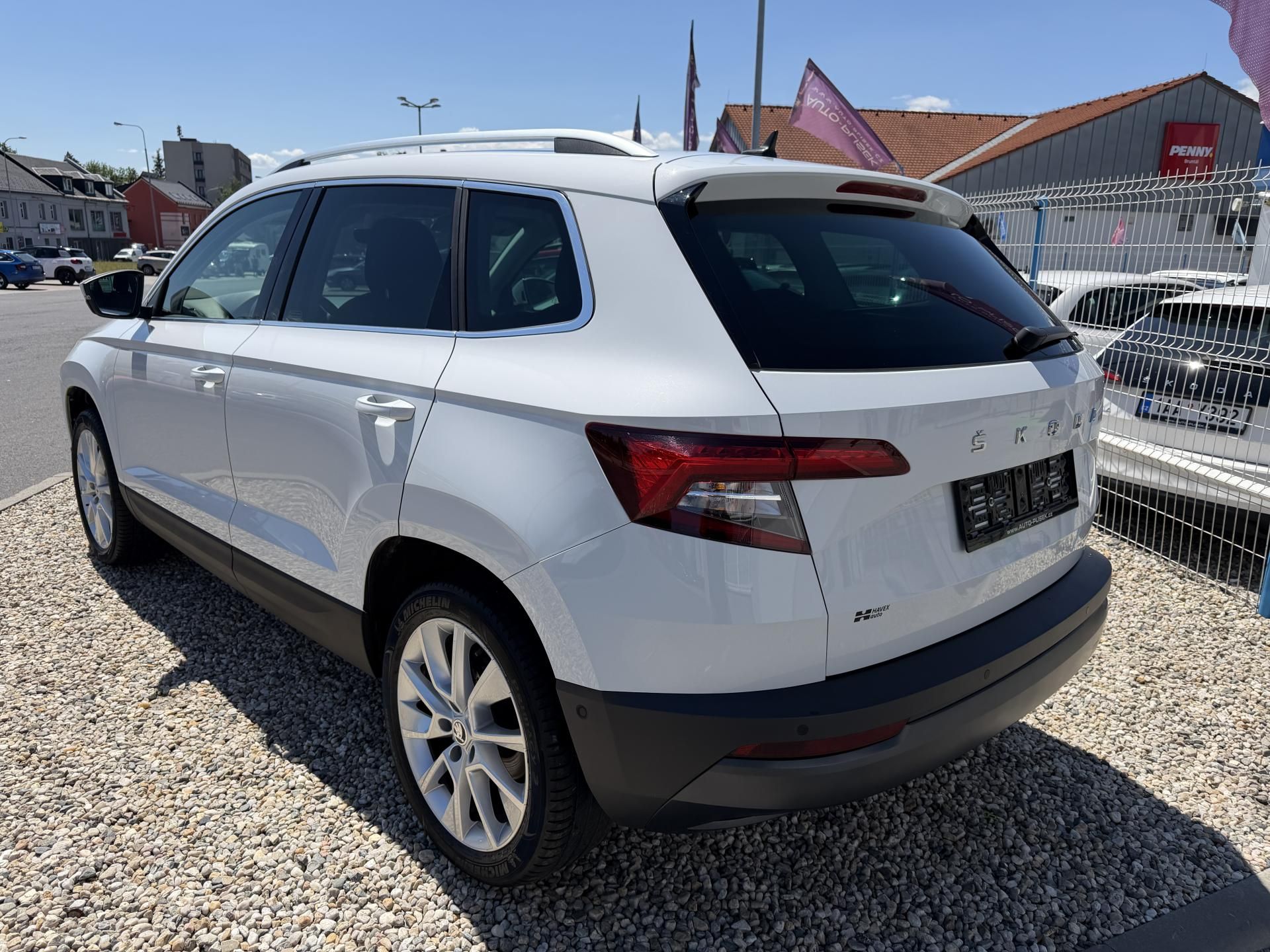 Škoda Karoq, 1,5 TSi/110kW DSG - STYLE,TZ,. - fotka 5