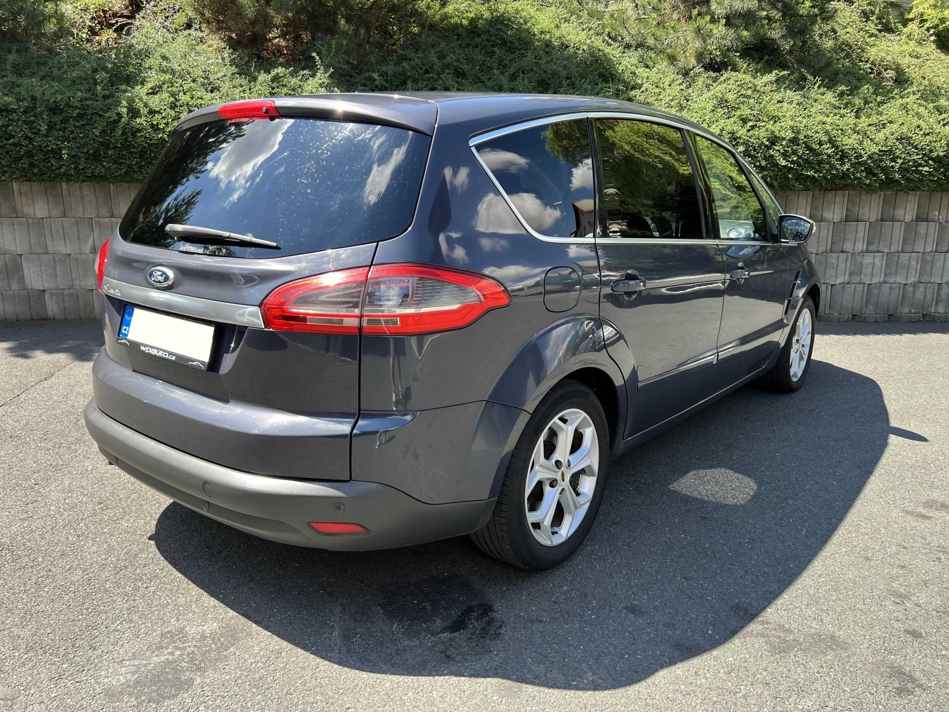 Ford S-MAX, 2.0 TDCi 103kW 7-MÍST SERVISKA - fotka 4