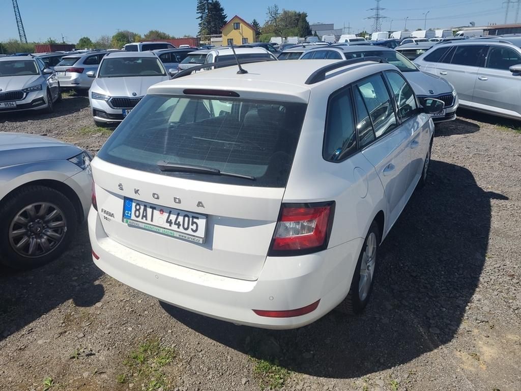 Škoda Fabia, Ambition 1,0 TSI 70 kW 5M - fotka 2