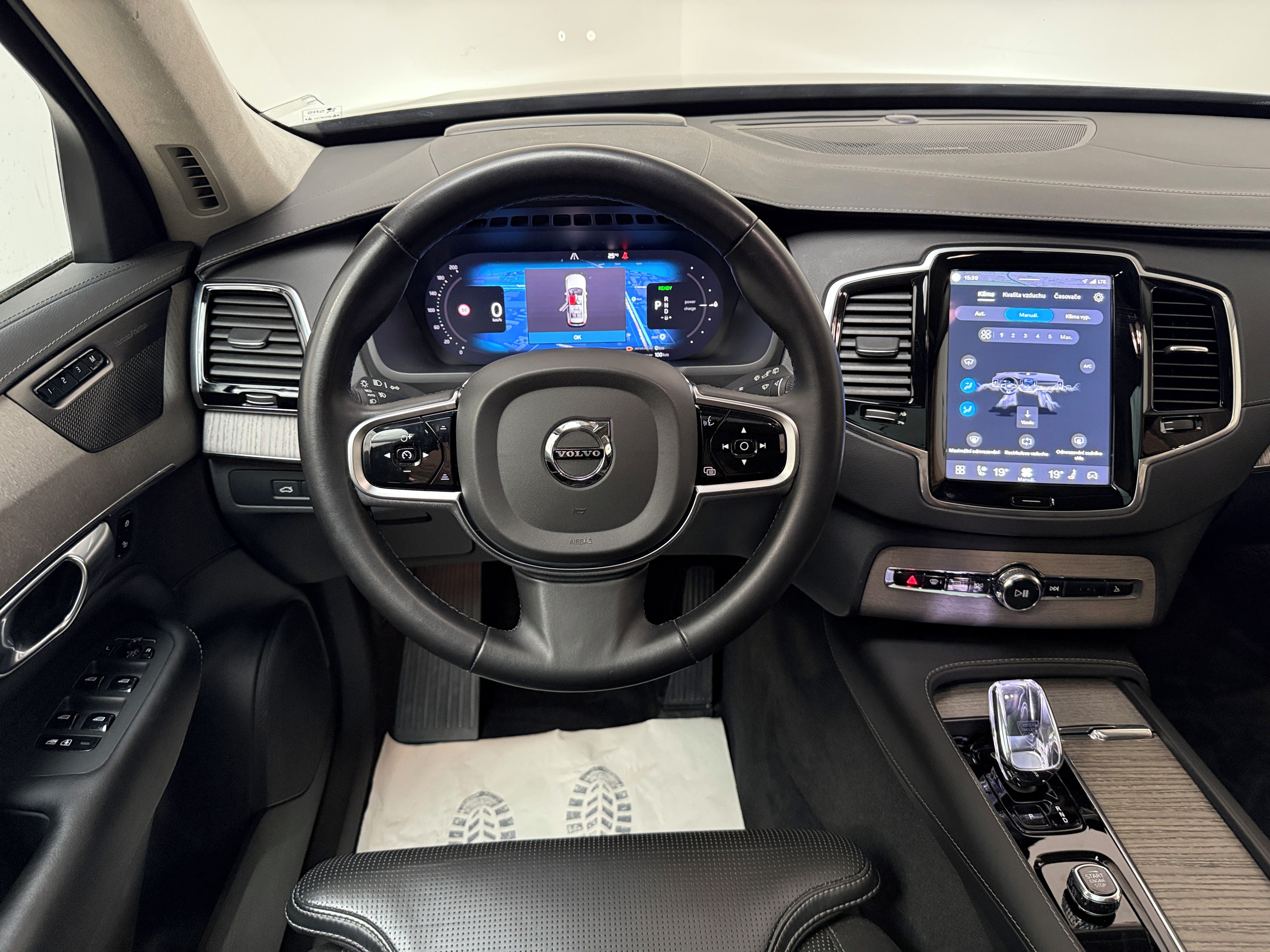 Volvo XC90, T8 AWD Recharge Ultimate Brigh - fotka 6