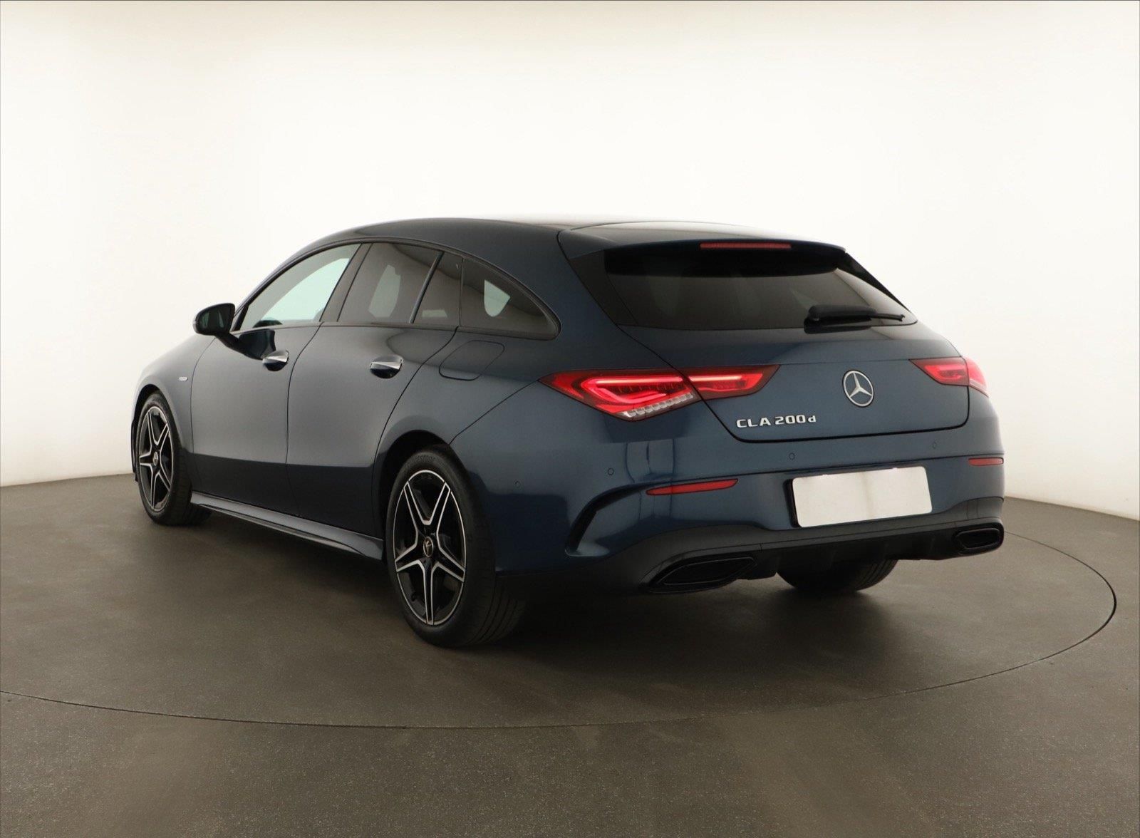Mercedes-Benz CLA, 200 d, AMG Paket, Automat, ČR - fotka 4