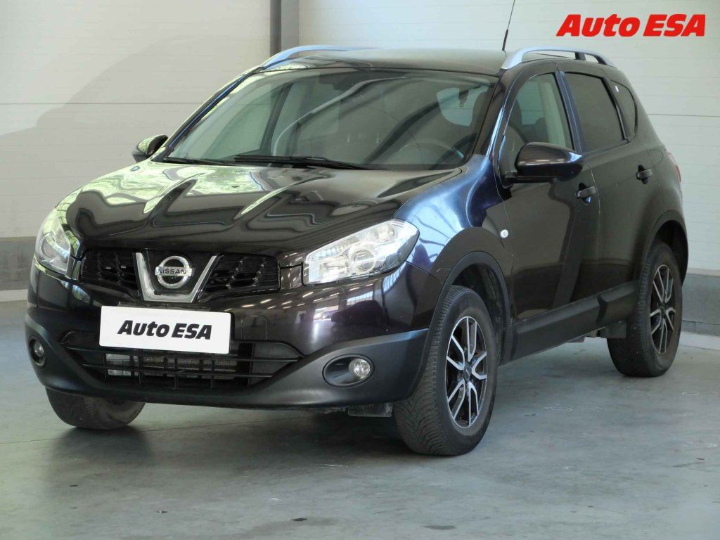 Nissan Qashqai, 1.6 16V,ČR - fotka 3