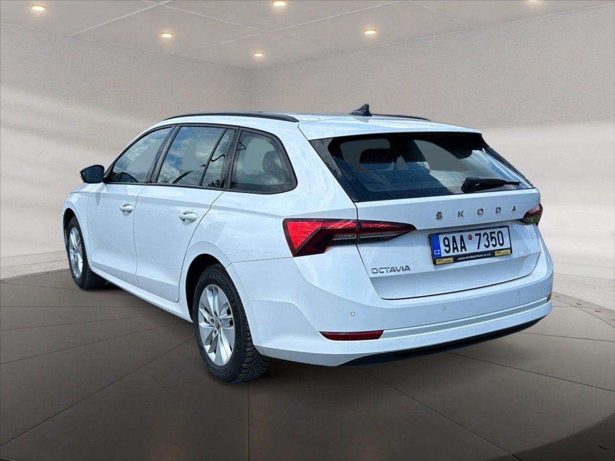 Škoda Octavia, 2,0 TDI 85 Ambition - fotka 4