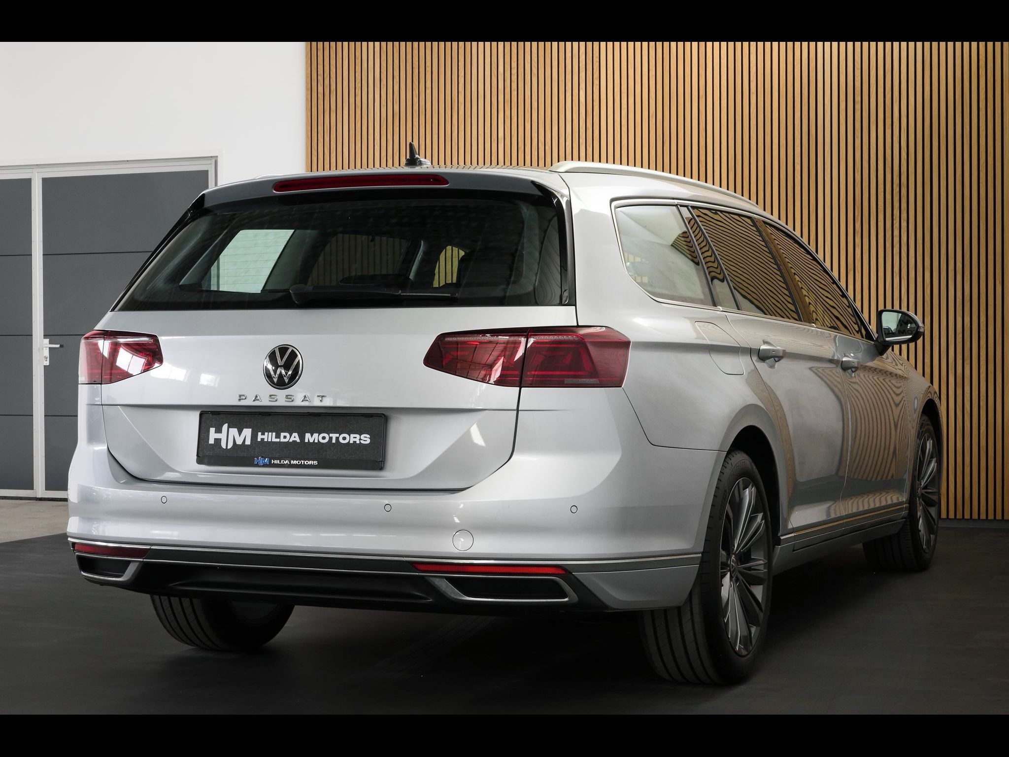 Volkswagen Passat, 2.0TDI 110kW DSG Elegance Tažn - fotka 4