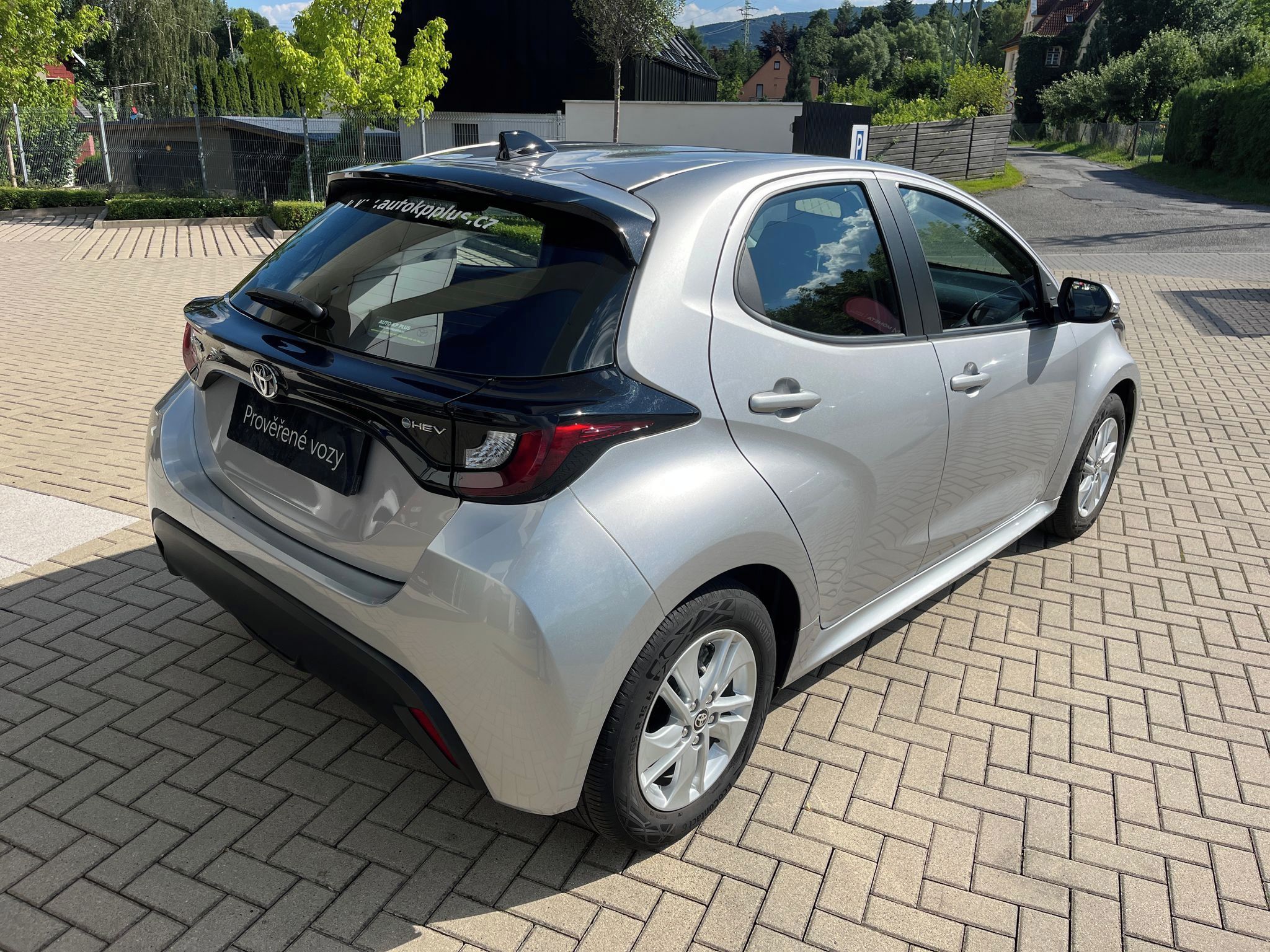 Toyota Yaris, 1.5 Hybrid e-CVT Comfort - fotka 6