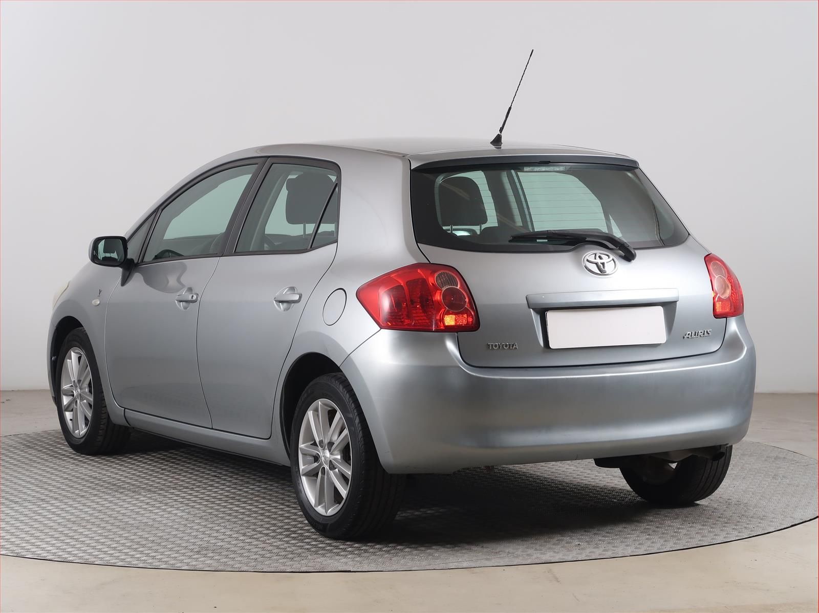 Toyota Auris, 1.6 Dual VVT-i, Serv.kniha - fotka 4