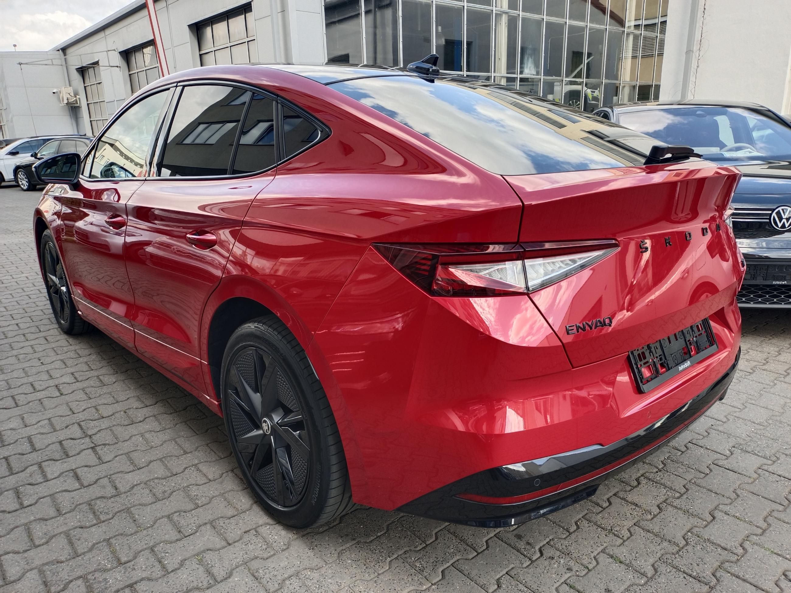 Škoda Enyaq Coupé, iV RS 4x4 220kW Tažné Panorama - fotka 5