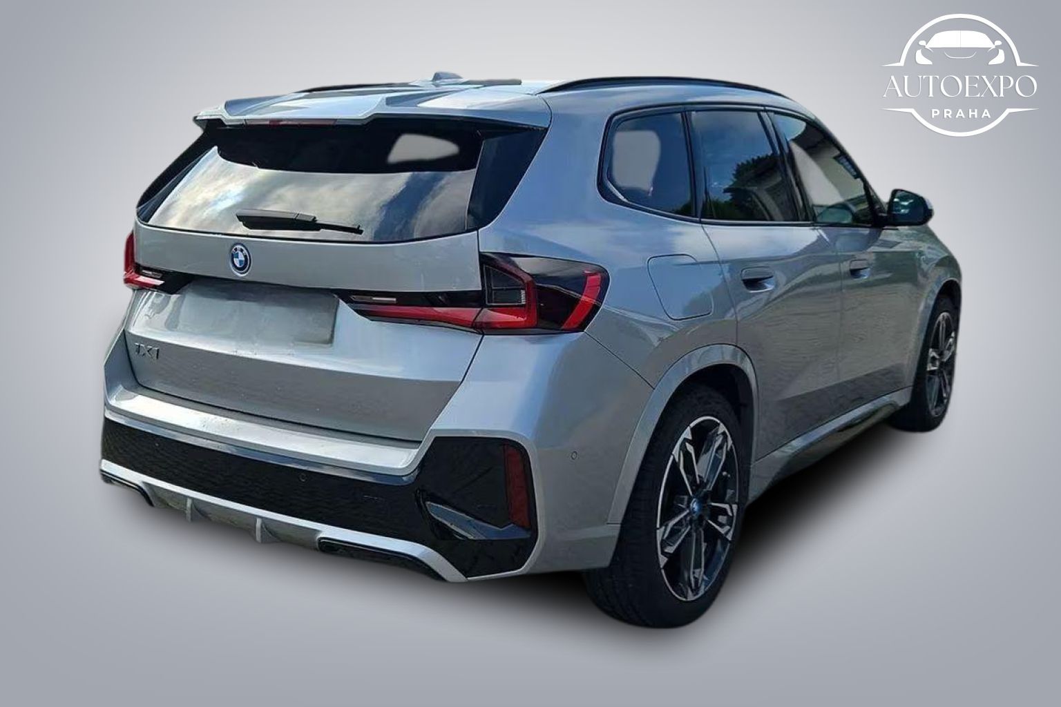 BMW iX1, xDrive 30 M Sport - fotka 3