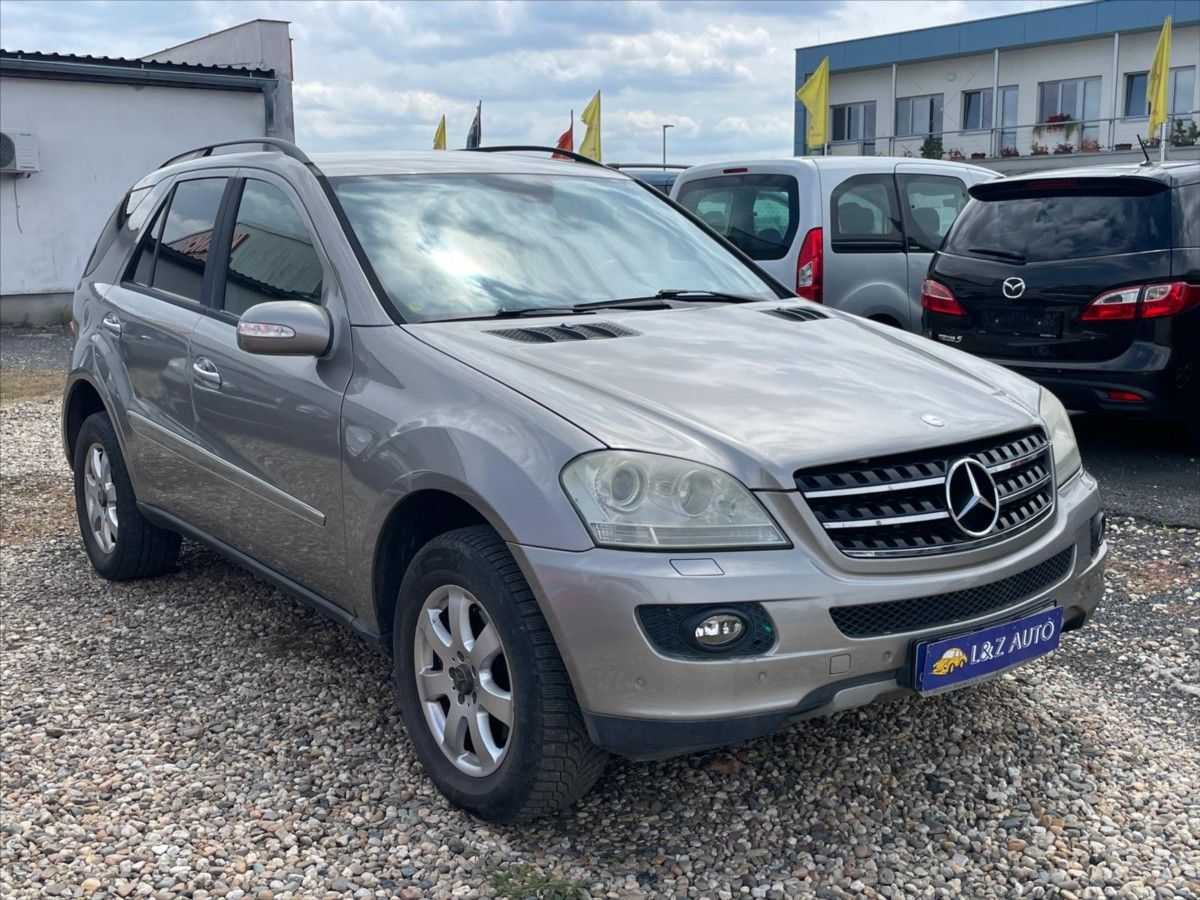 Mercedes-Benz Třídy M, 3,0 ML 320 CDI - fotka 3