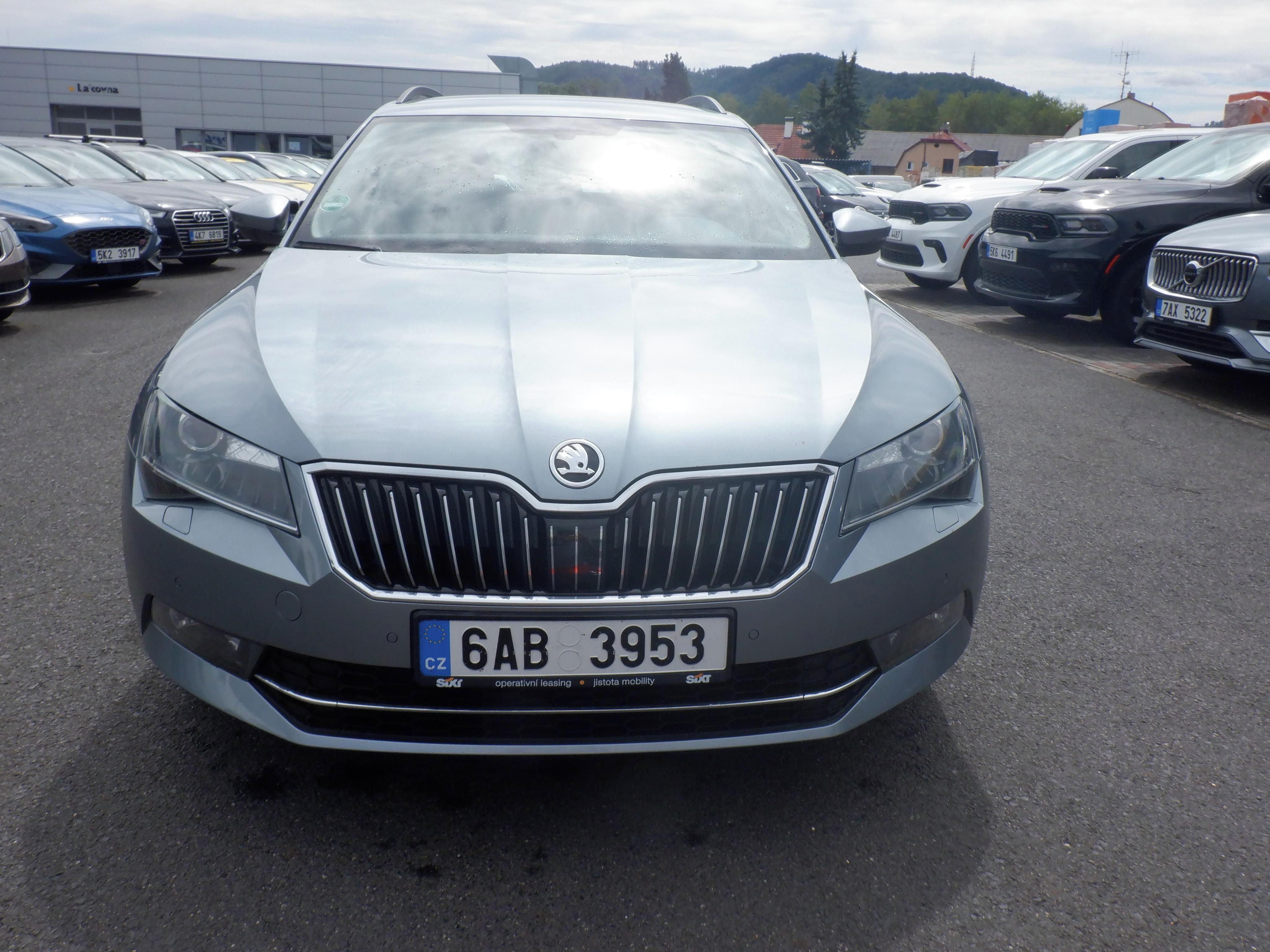 Škoda Superb, 2.0 TDI 110kW Ambition - fotka 2