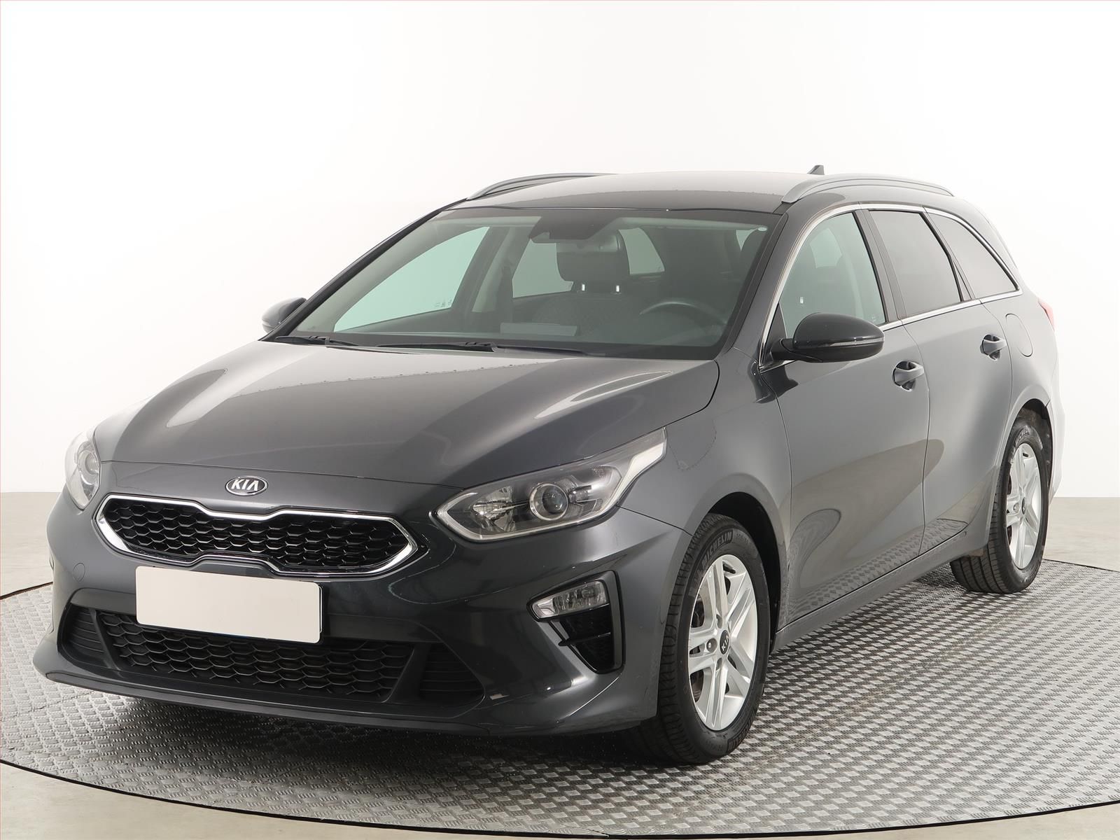 Kia Cee´d, 1.6 CRDi MHEV, Gold - fotka 2