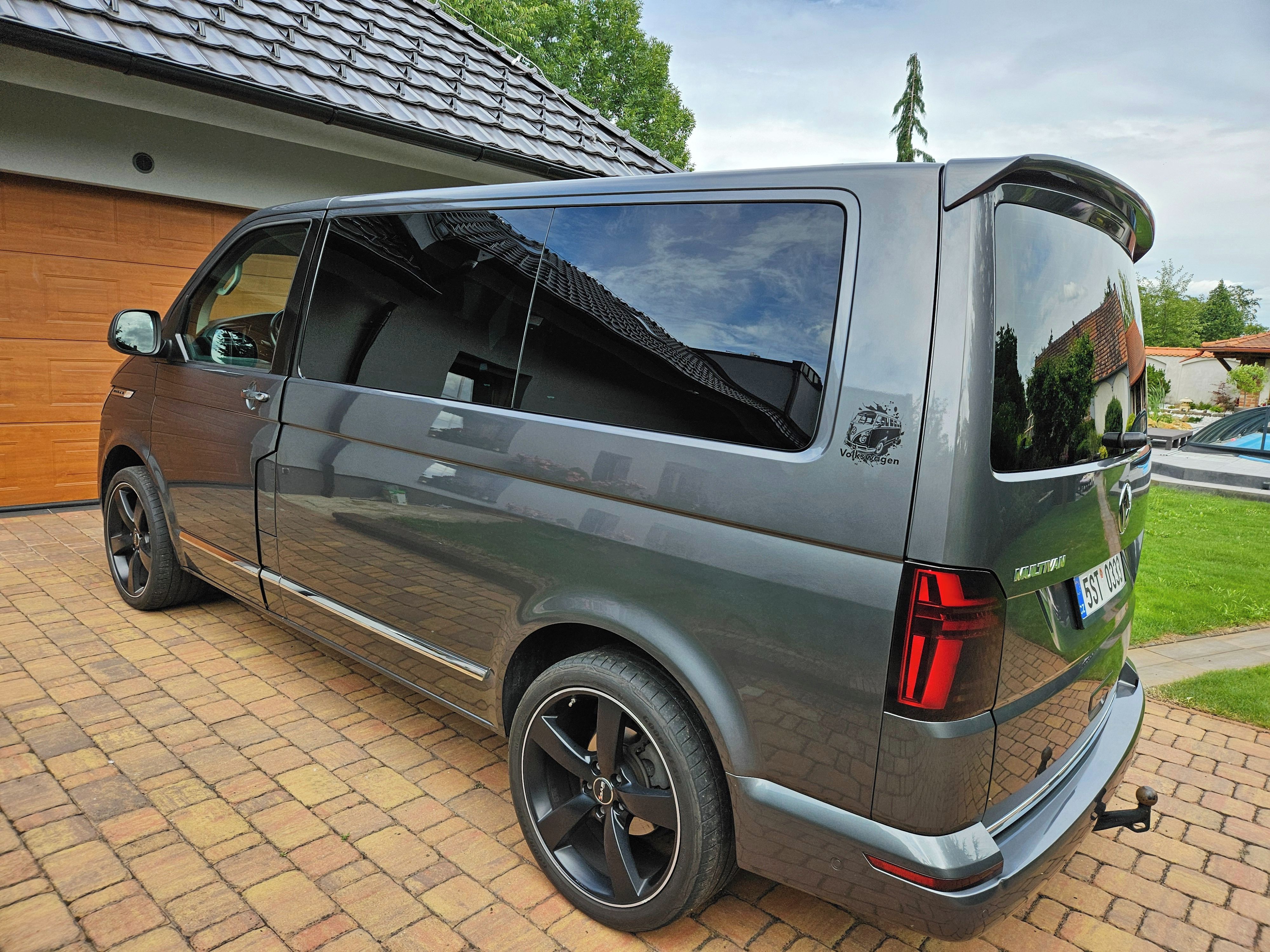 Volkswagen Multivan, 2.0 TDI 146 kW DSG - fotka 6
