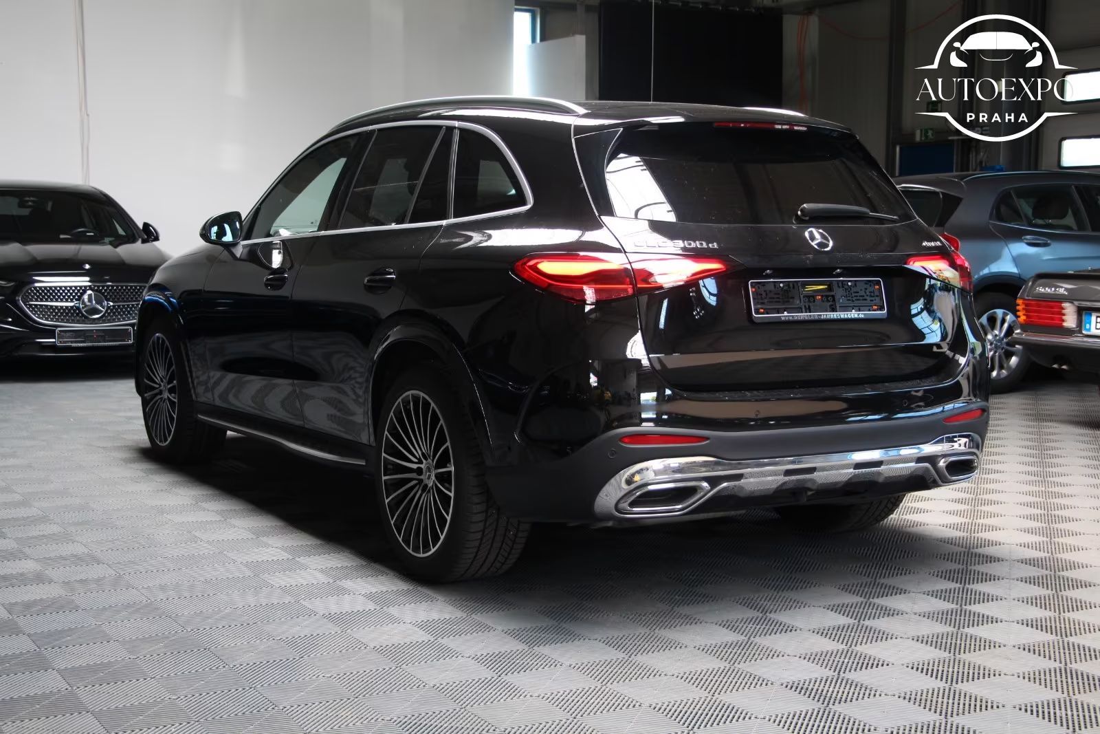 Mercedes-Benz GLC, 300d 4Matic AMG - fotka 6