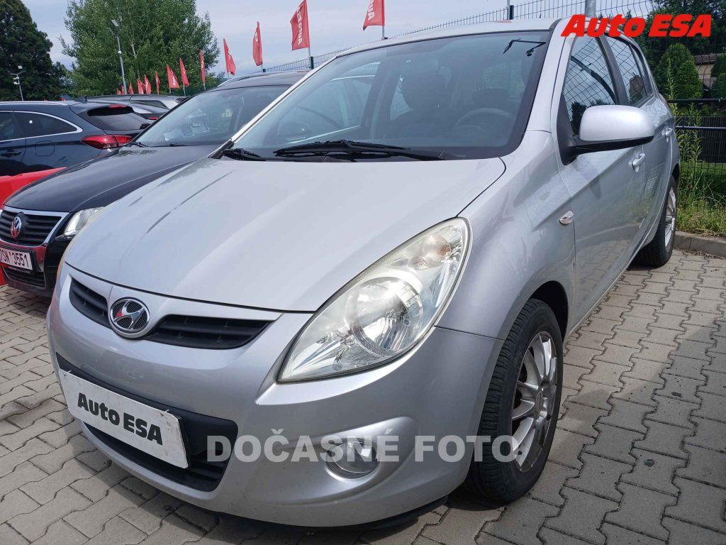 Hyundai i20, 1.4i