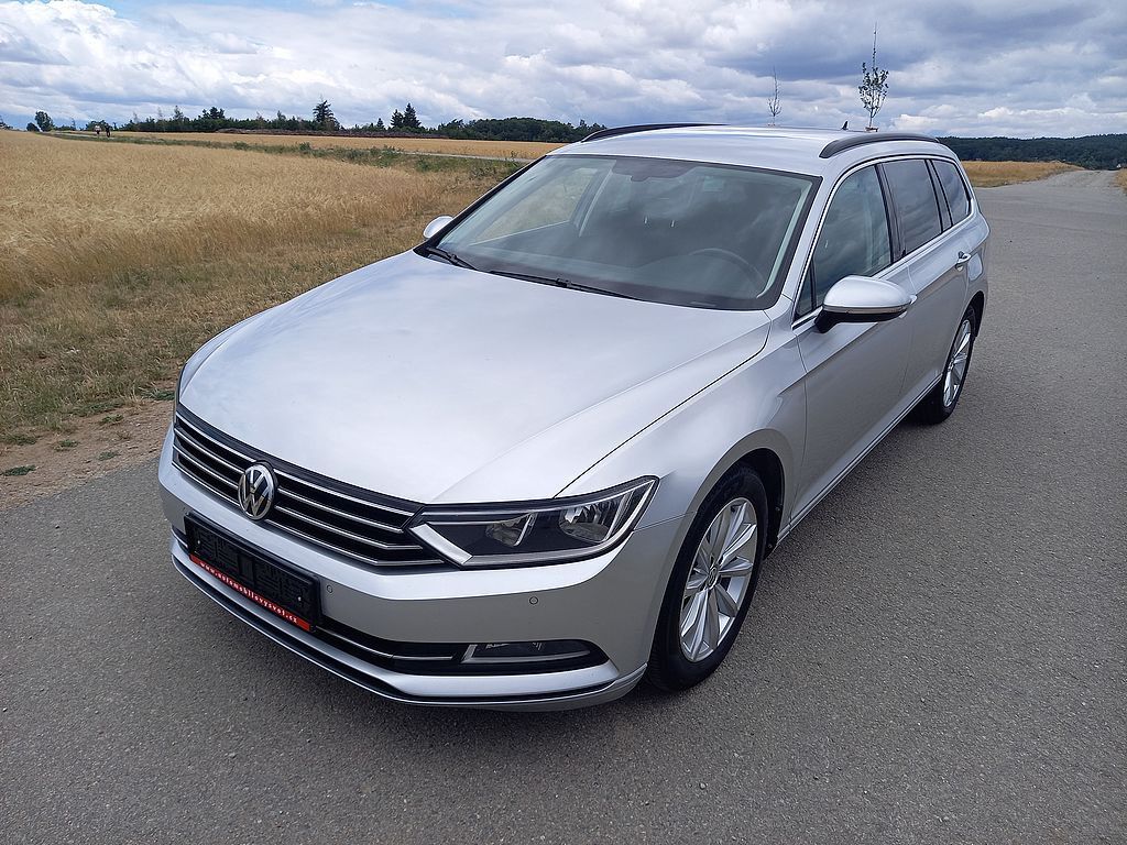 Volkswagen Passat, 2.0TDi 110kW,DSG,Navi,serviska