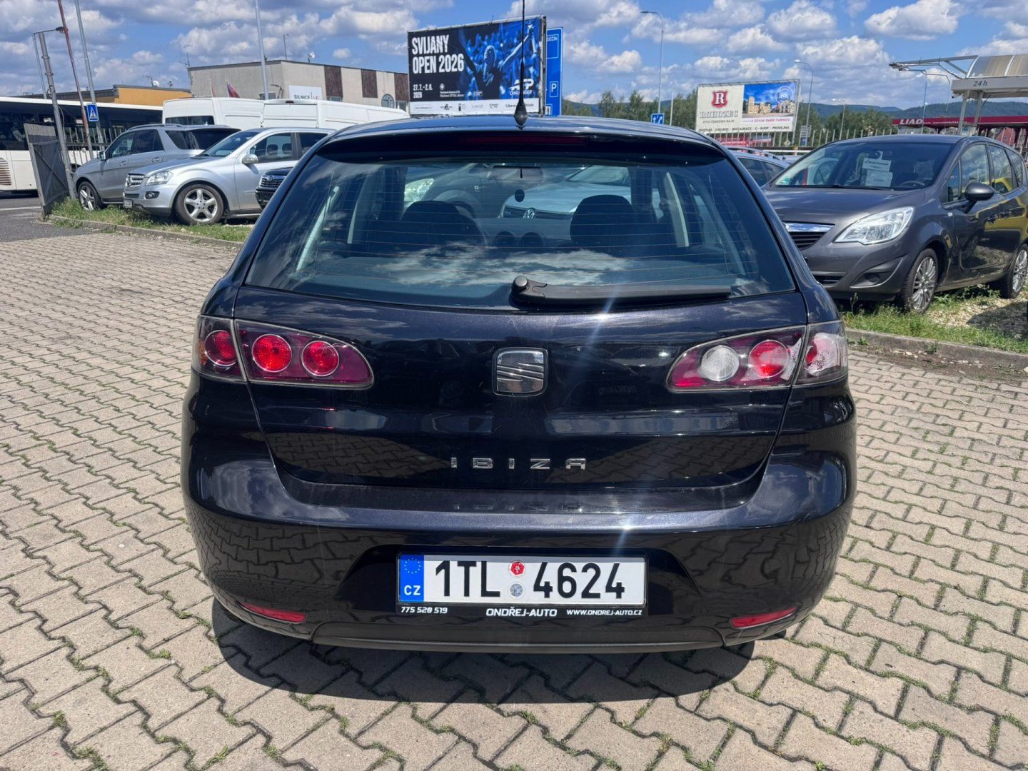 Seat Ibiza, 1,4 16V 63 KW NOVÁ STK - fotka 4
