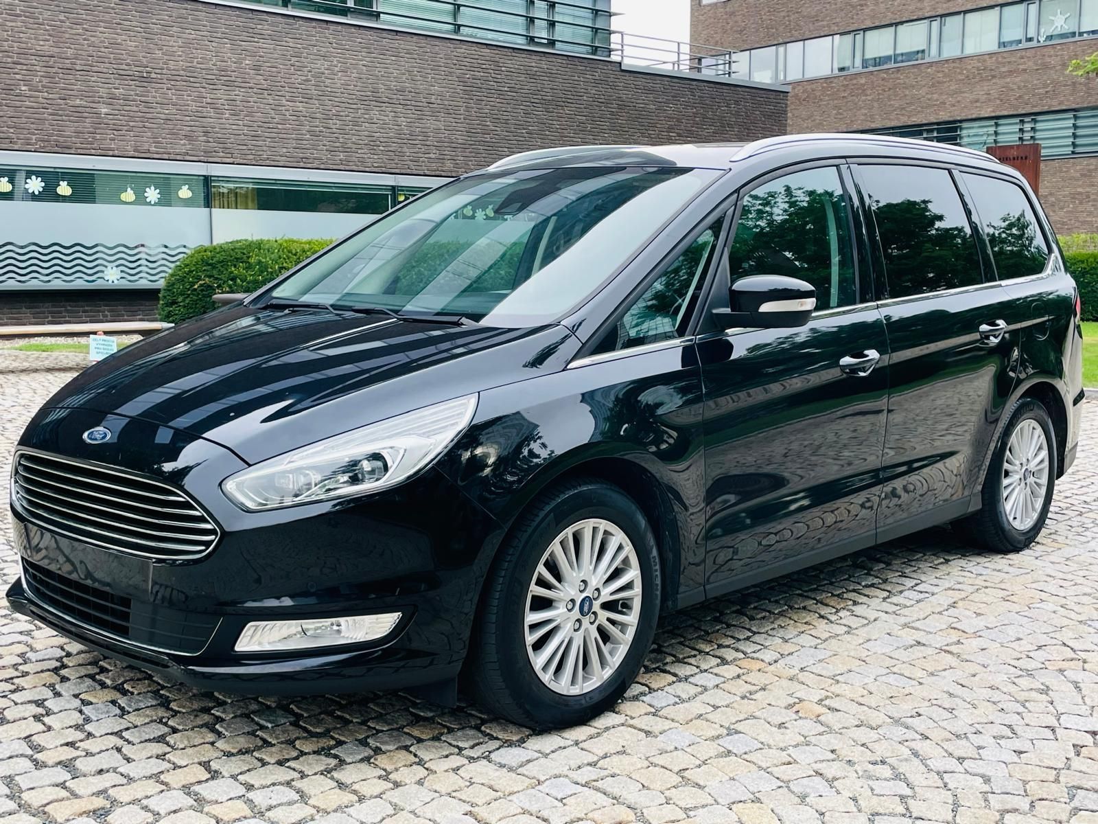 Ford Galaxy, 2.0TDCi MANUÁL 7MÍST TAŽNÉ - fotka 4