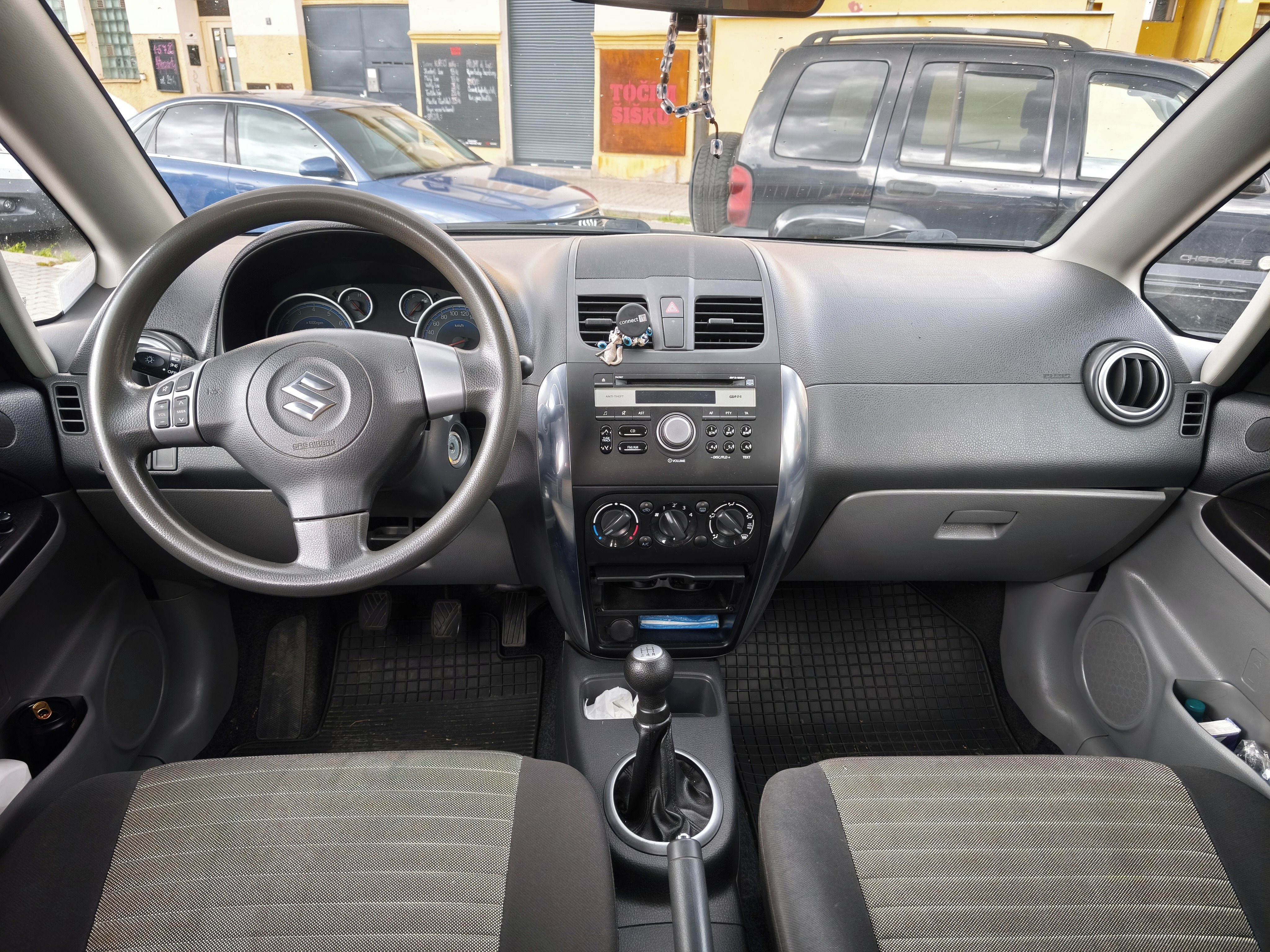 Suzuki SX4, Suzuki SX4 r.v. 2013  127tkm - fotka 4