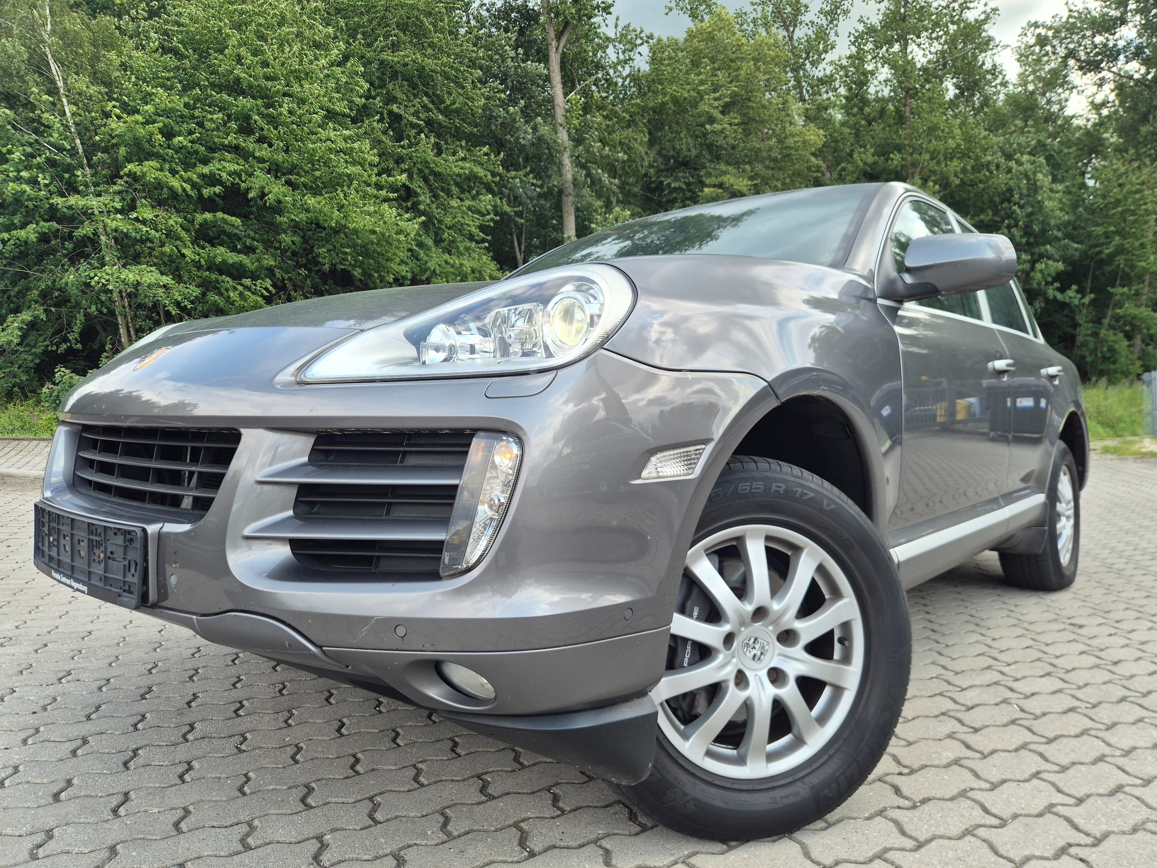 Porsche Cayenne, 1 maj.plný servis nová STK