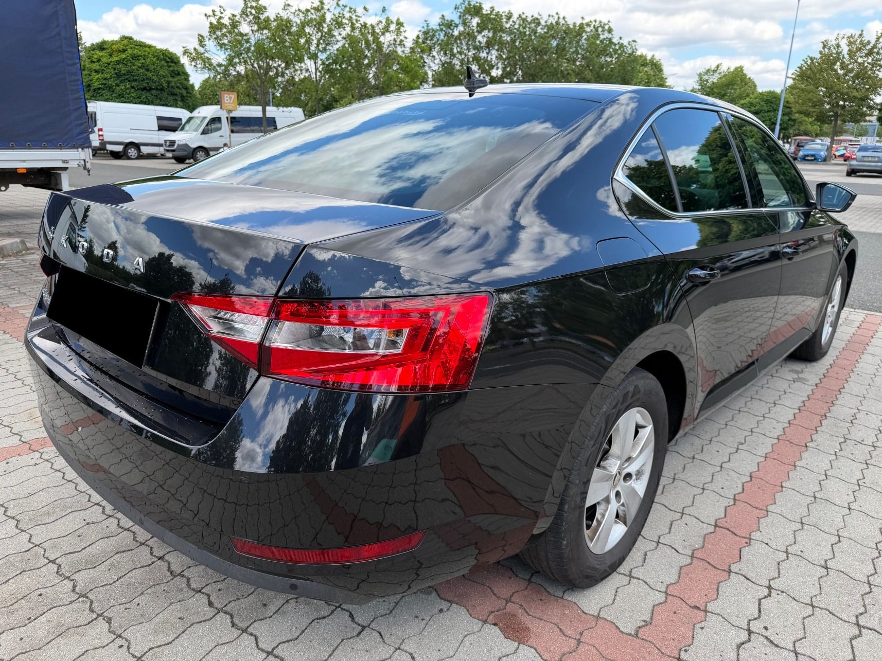 Škoda Superb, 2.0TDi 110kW, Kessy,ČR,1maj. - fotka 4