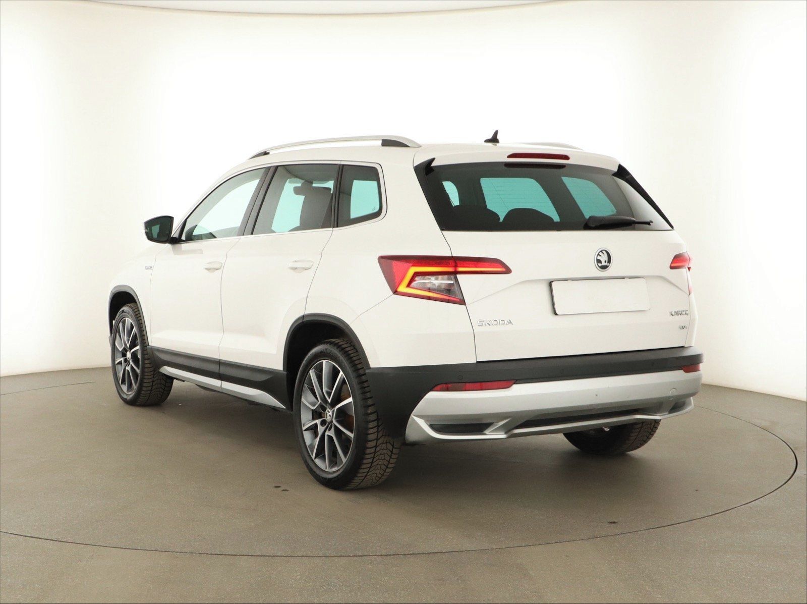 Škoda Karoq, 2.0 TDI, Scout, NOVÁ CENA - fotka 4
