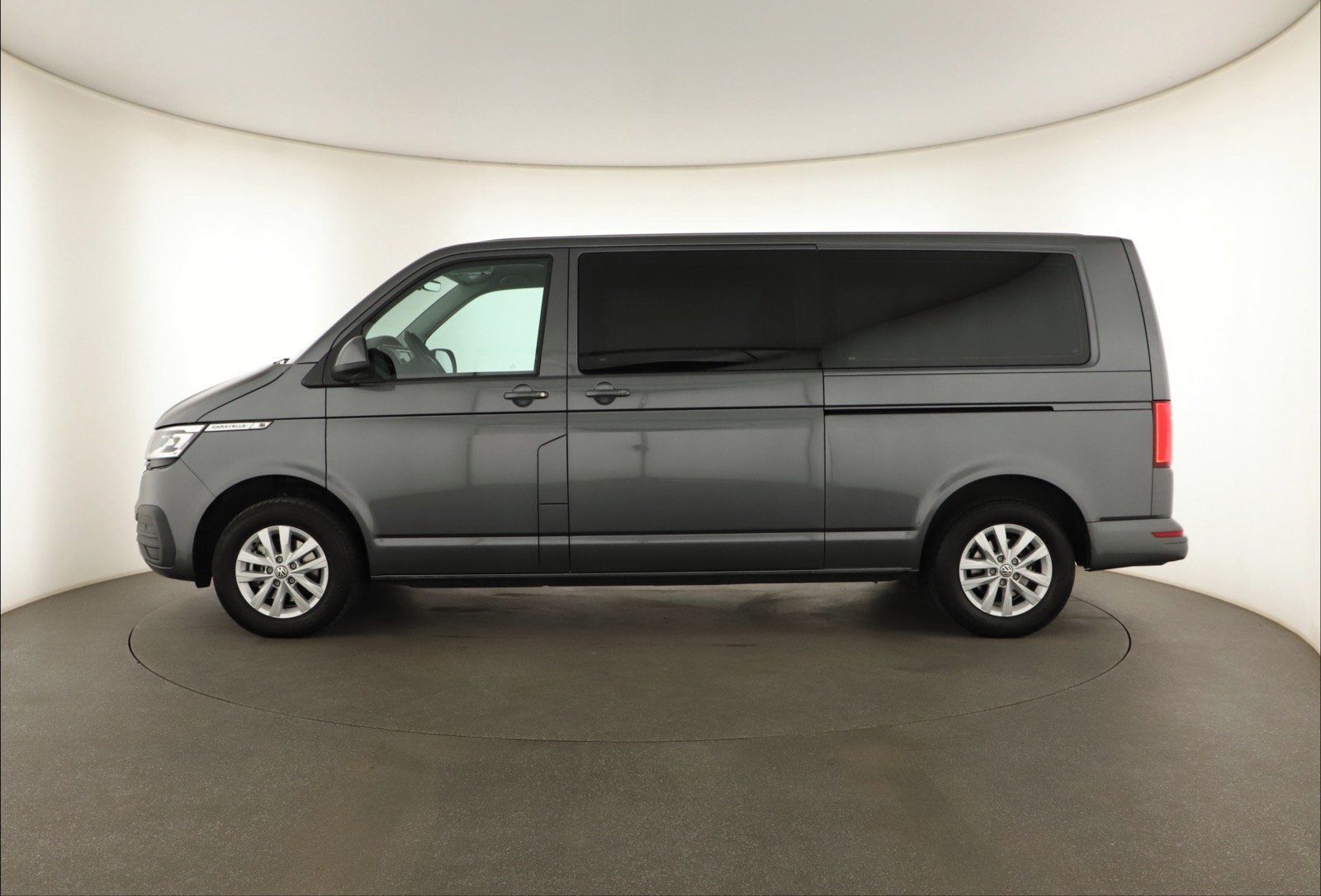 Volkswagen Caravelle, 2.0 TDI, 8 míst, LR - fotka 2