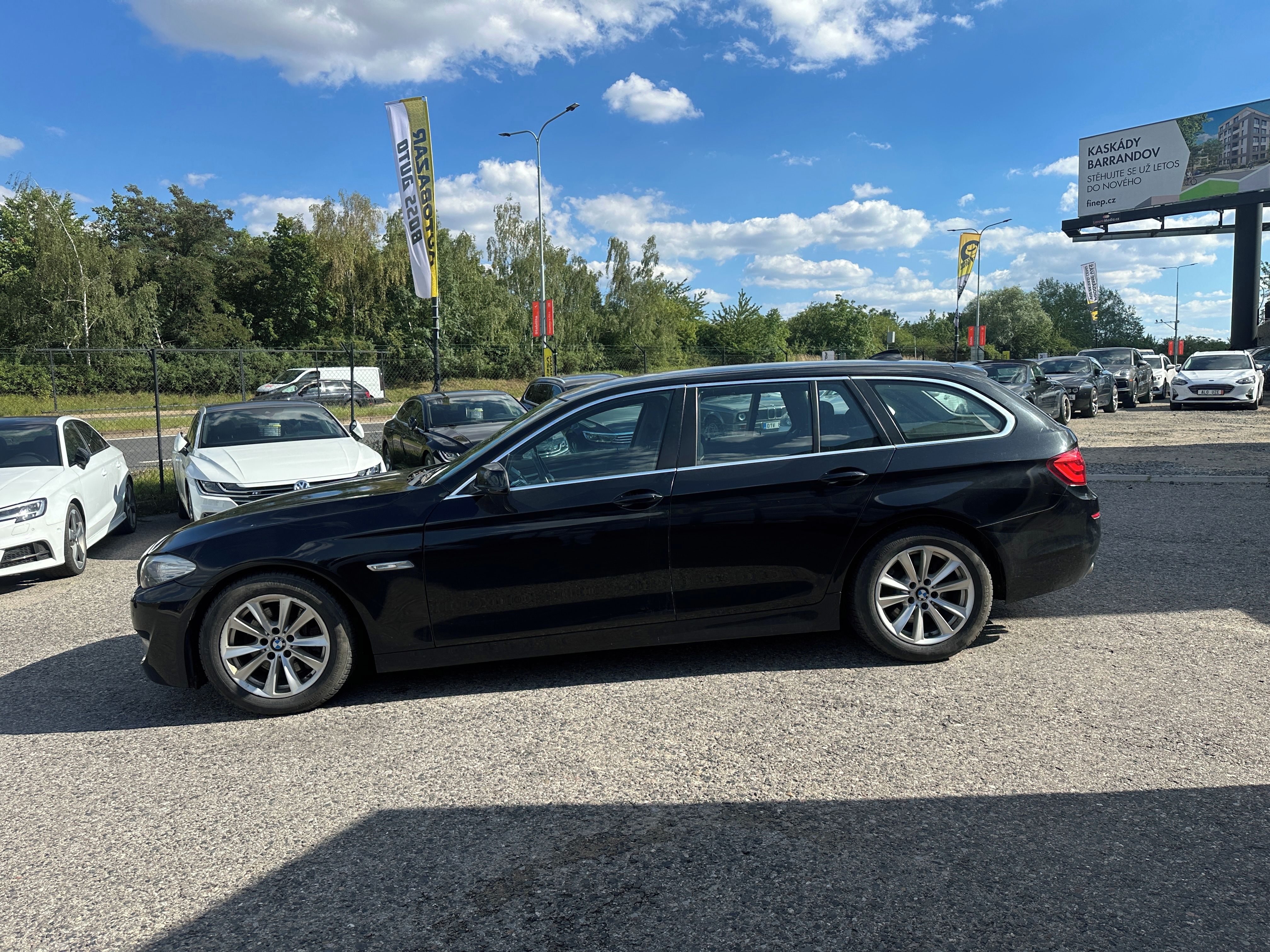 BMW Řada 5, BMW 530d 2012 - fotka 5