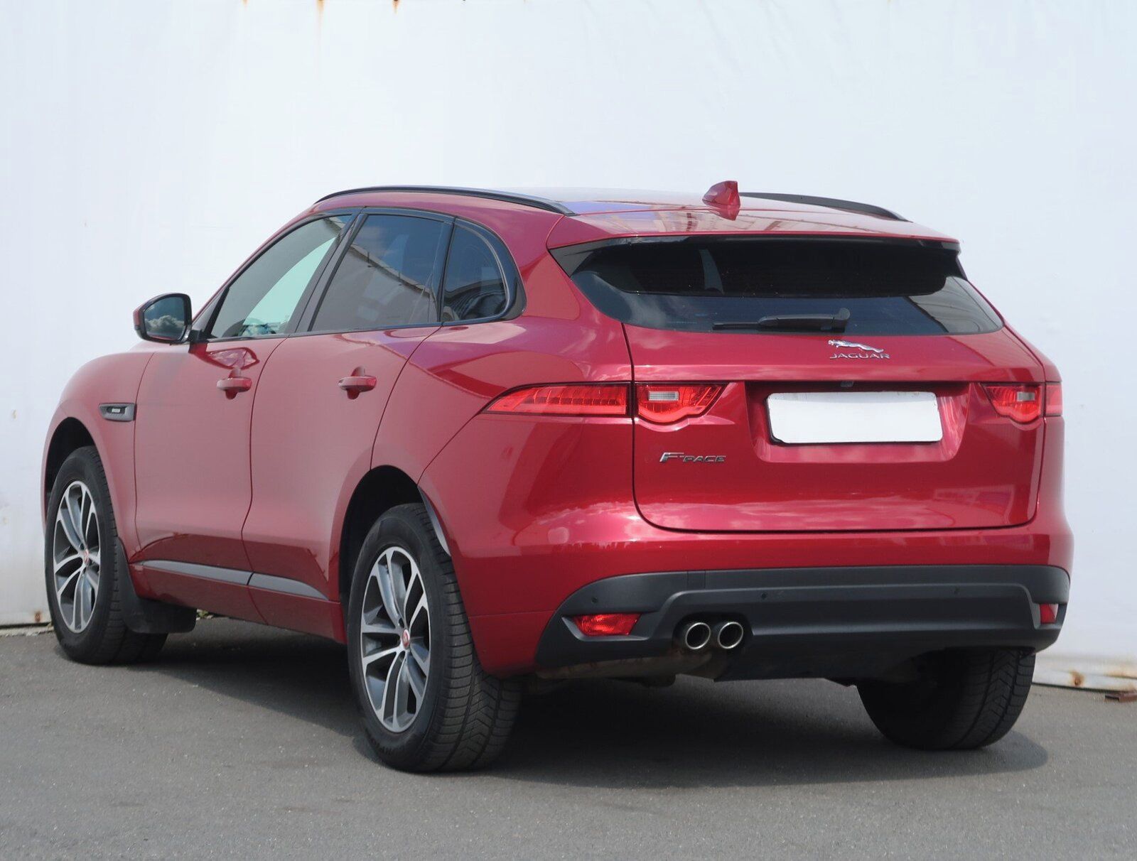 Jaguar F-Pace, 20d AWD, 4X4, Automat, Navi - fotka 4
