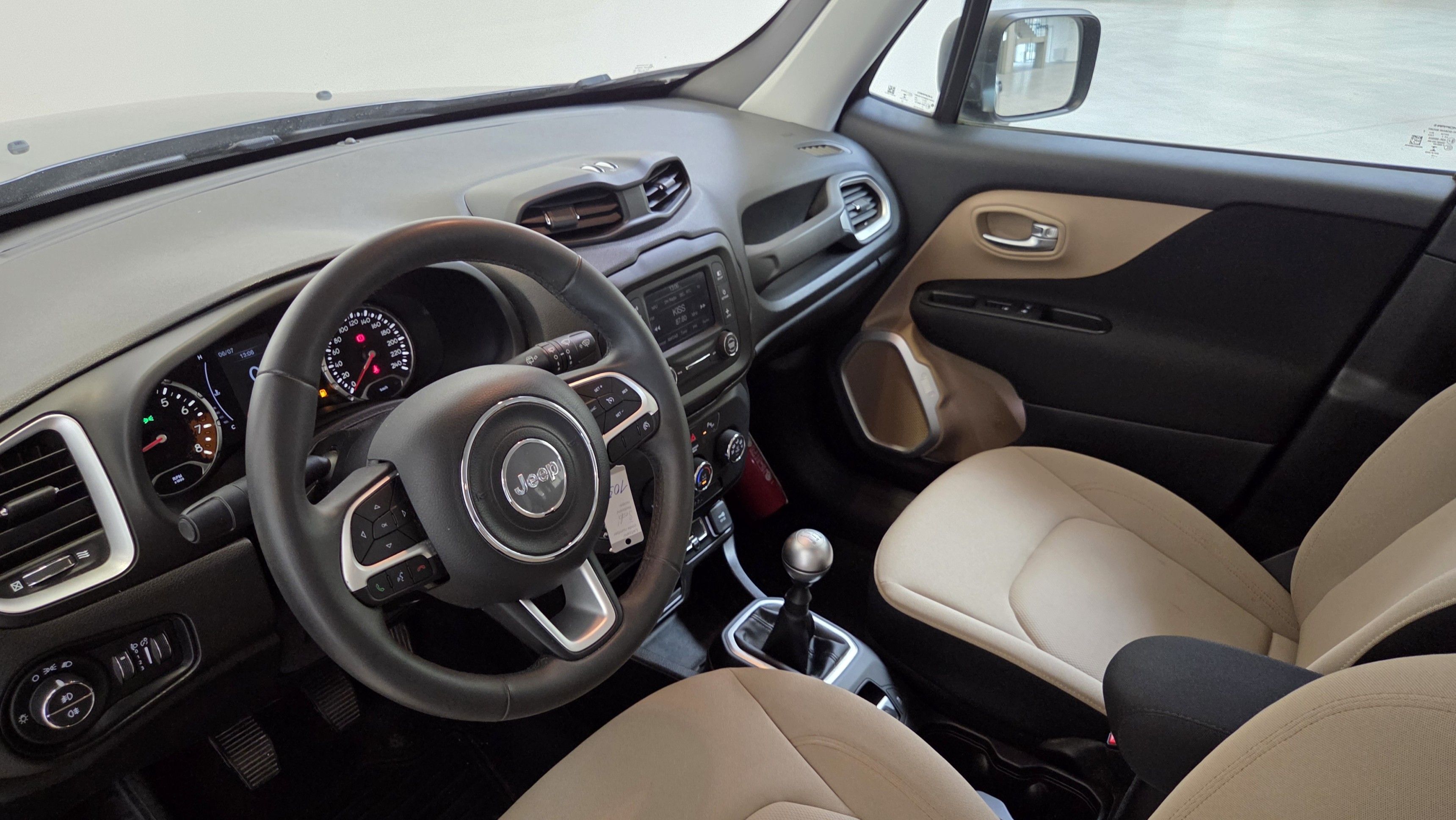 Jeep Renegade, 1.6 e-torq 81 kW Longitude - fotka 5