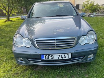 220 CDI   110 KW