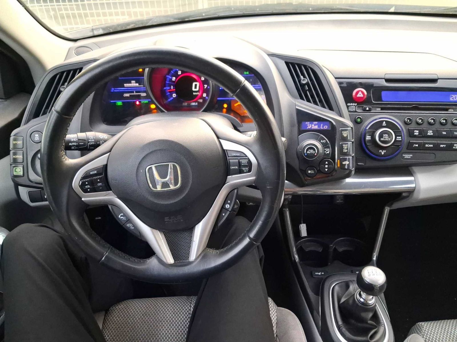 Honda CR-Z, 1.5 IMA, Serv.kniha, po STK - fotka 3