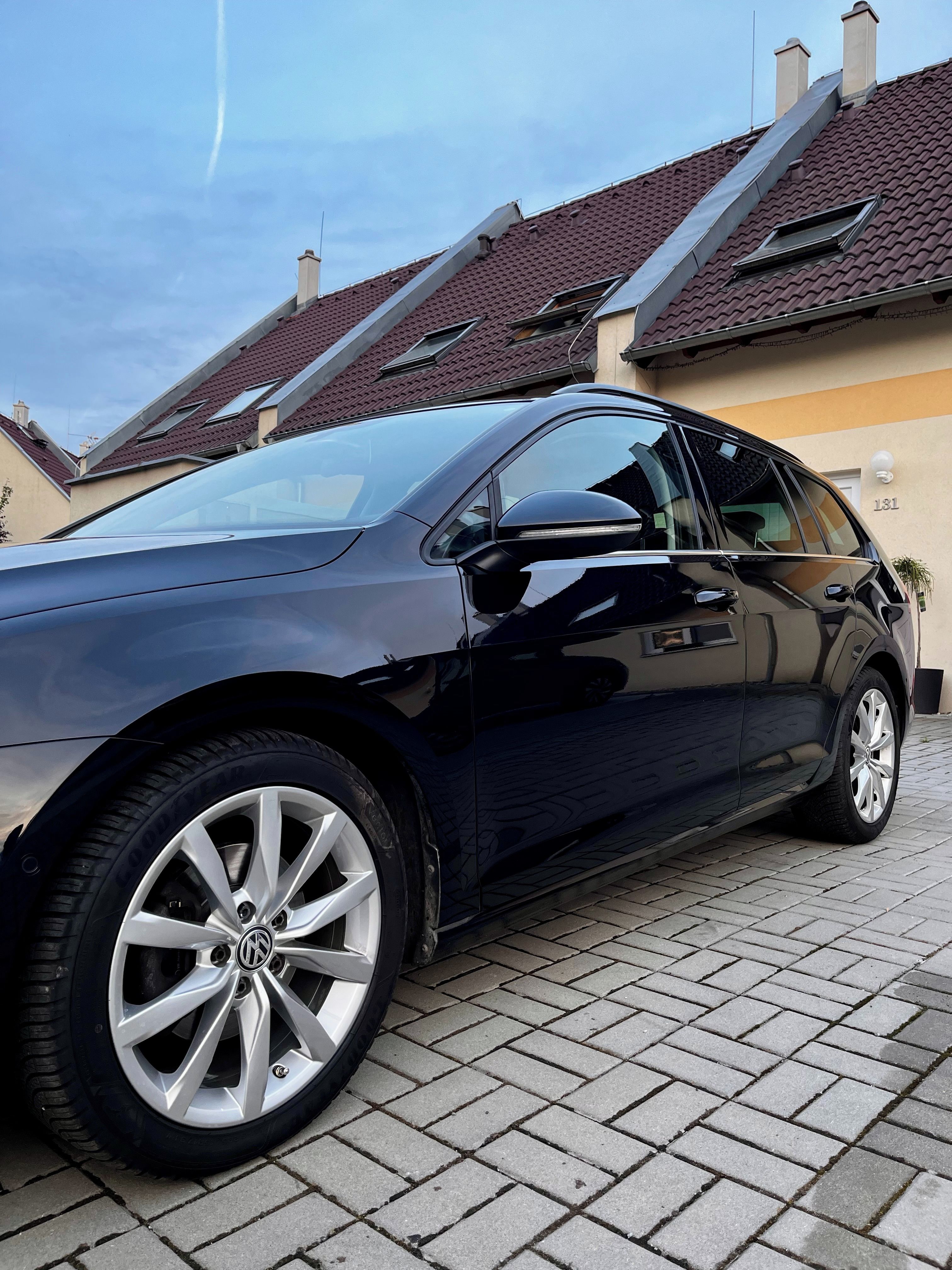 Volkswagen Golf, 1.4TSI-Highline-servis-TOPstav - fotka 4