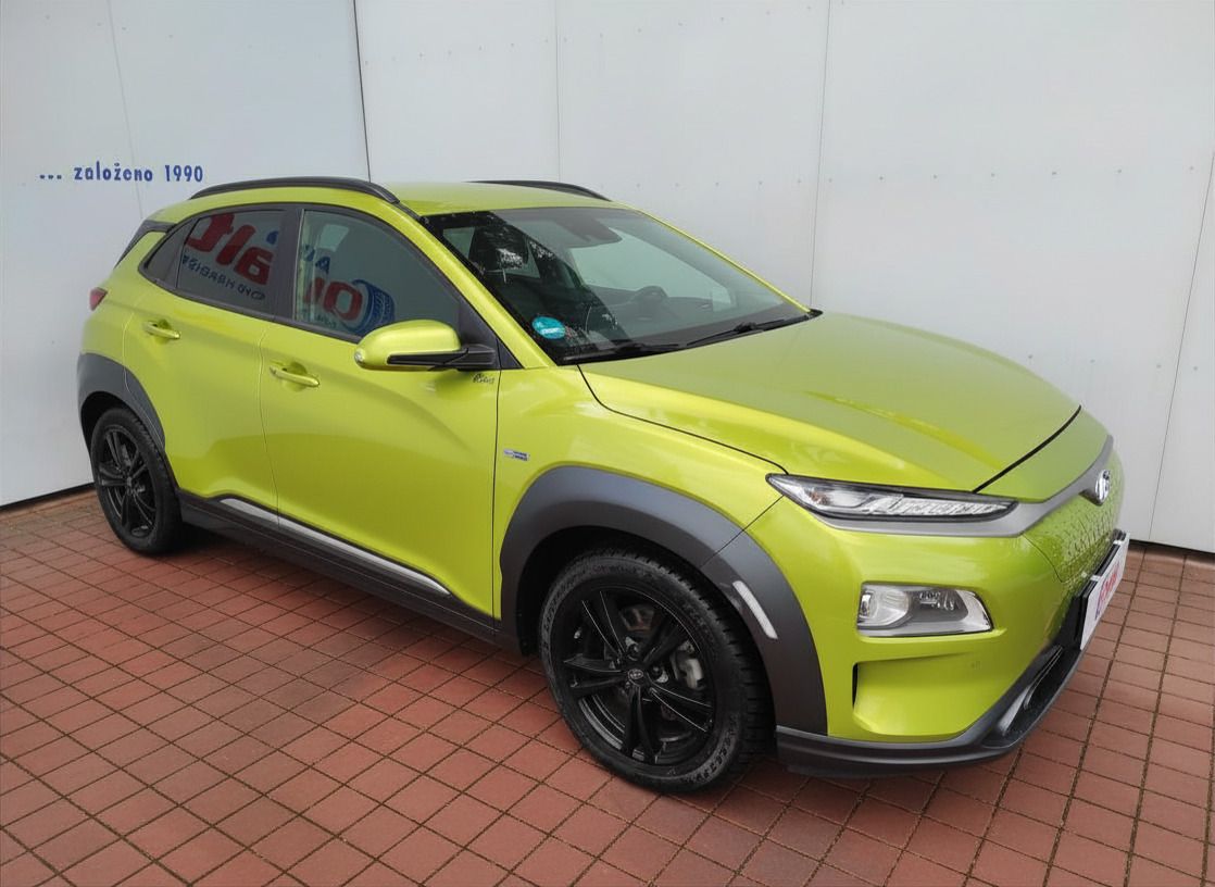 Hyundai Kona, 64 kWh 150 kW PREMIUM TEPELKO - fotka 5