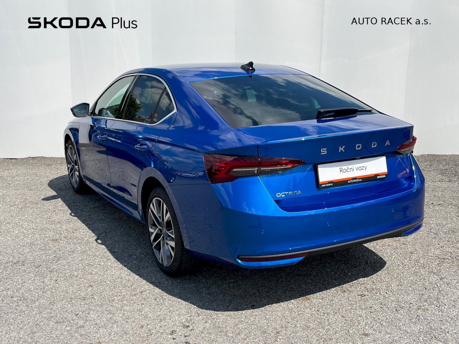 Škoda Octavia, 2.0 TDI 110kW DSG Exclusive Se - fotka 2