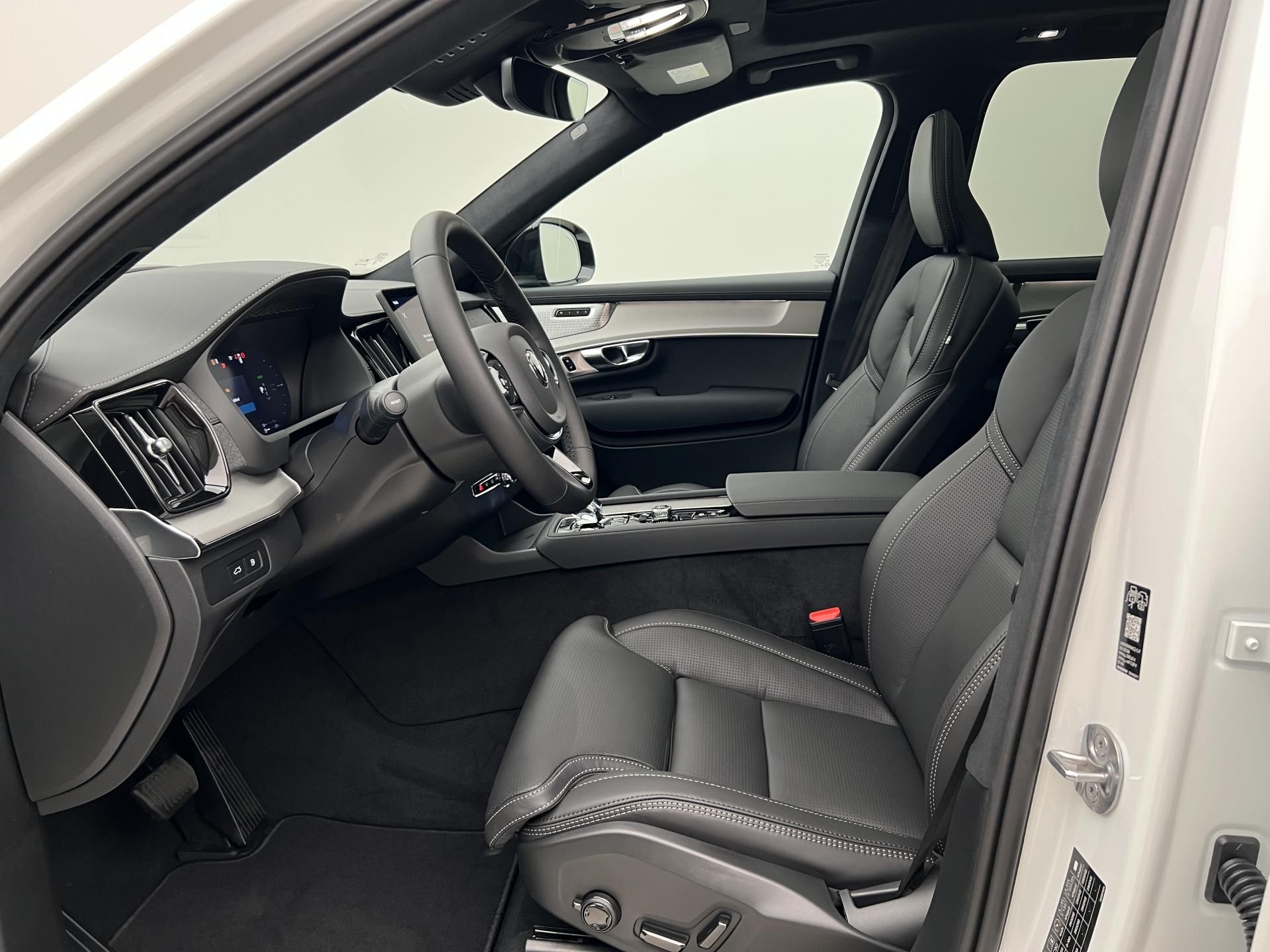 Volvo XC90, T8 AWD BLACK EDITION ULTRA - fotka 3