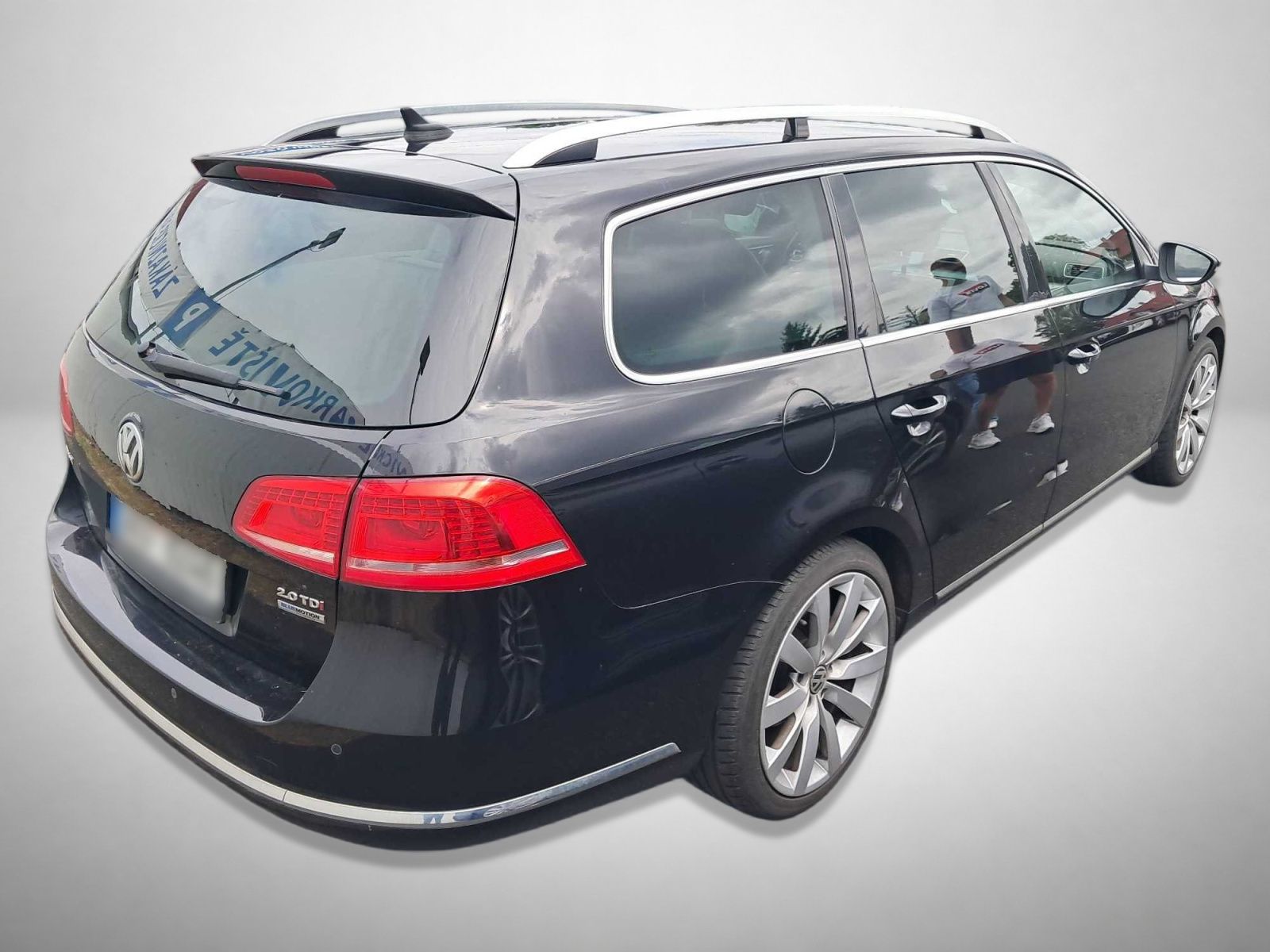Volkswagen Passat, 2.0 TDI, Navi, Kožené sedačky - fotka 2