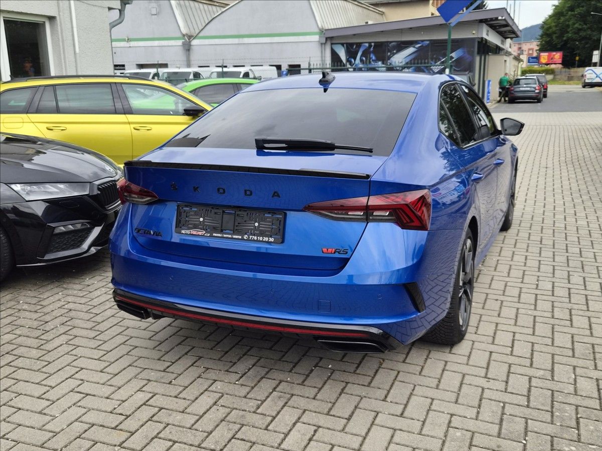 Škoda Octavia, 2,0 TSi DSG RS *MATRIX*WEBASTO - fotka 3