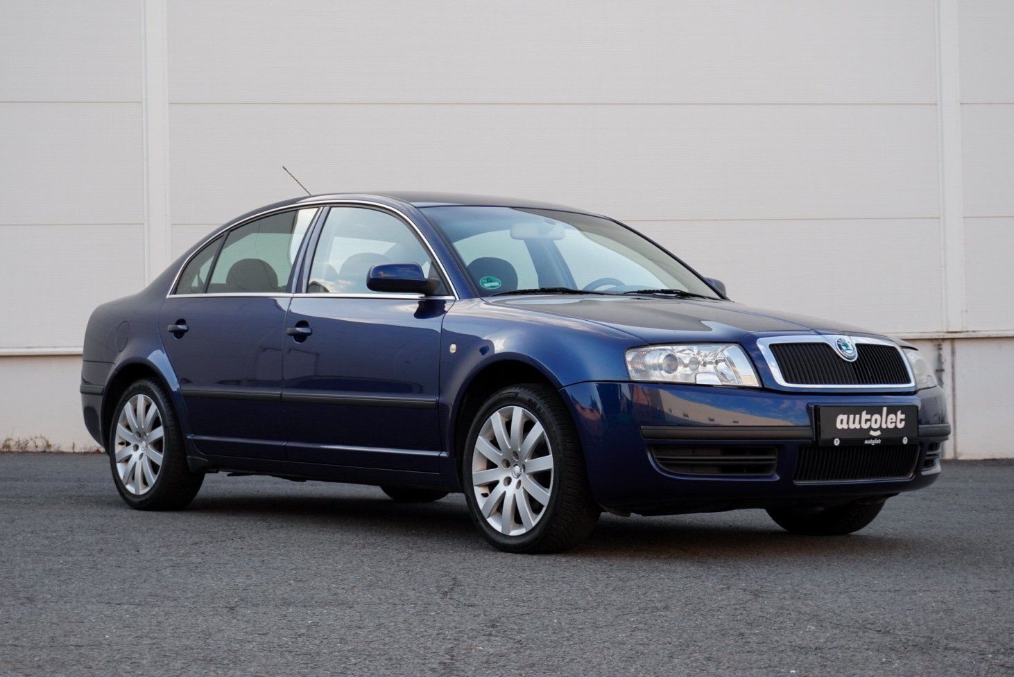 Škoda Superb, 1.9 TDi COMFORT - fotka 2