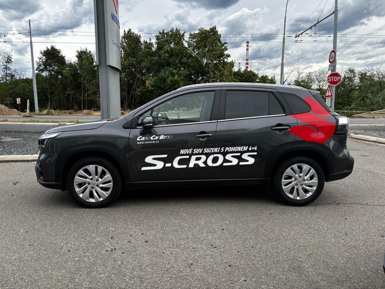 Suzuki S-Cross, 4x4 automat Premium - fotka 4