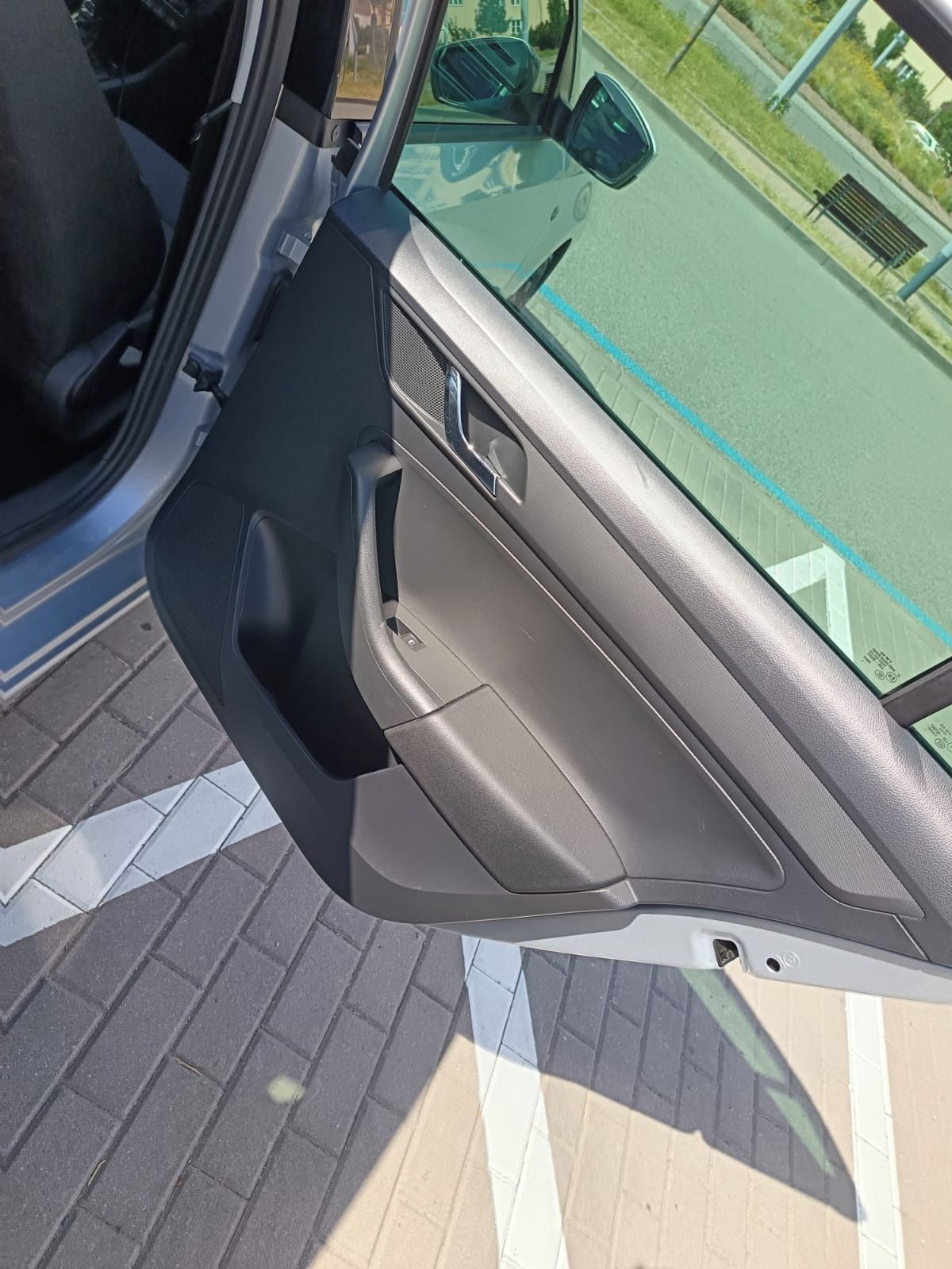Škoda Rapid, Škoda Rapid Elegance1.4 TSI DS - fotka 4