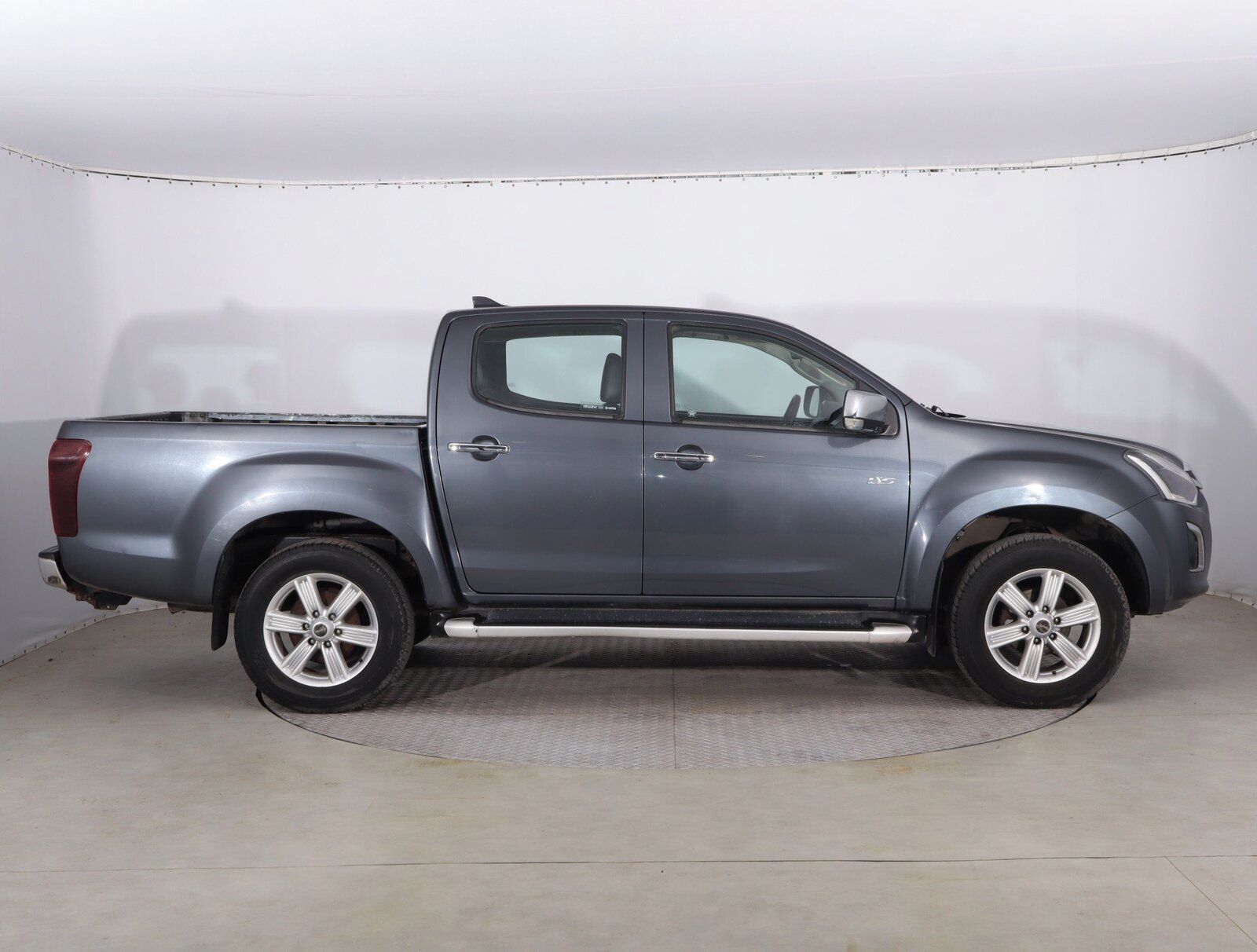 Isuzu D-Max, 1.9 D, 4X4, Kůže, Navi - fotka 6